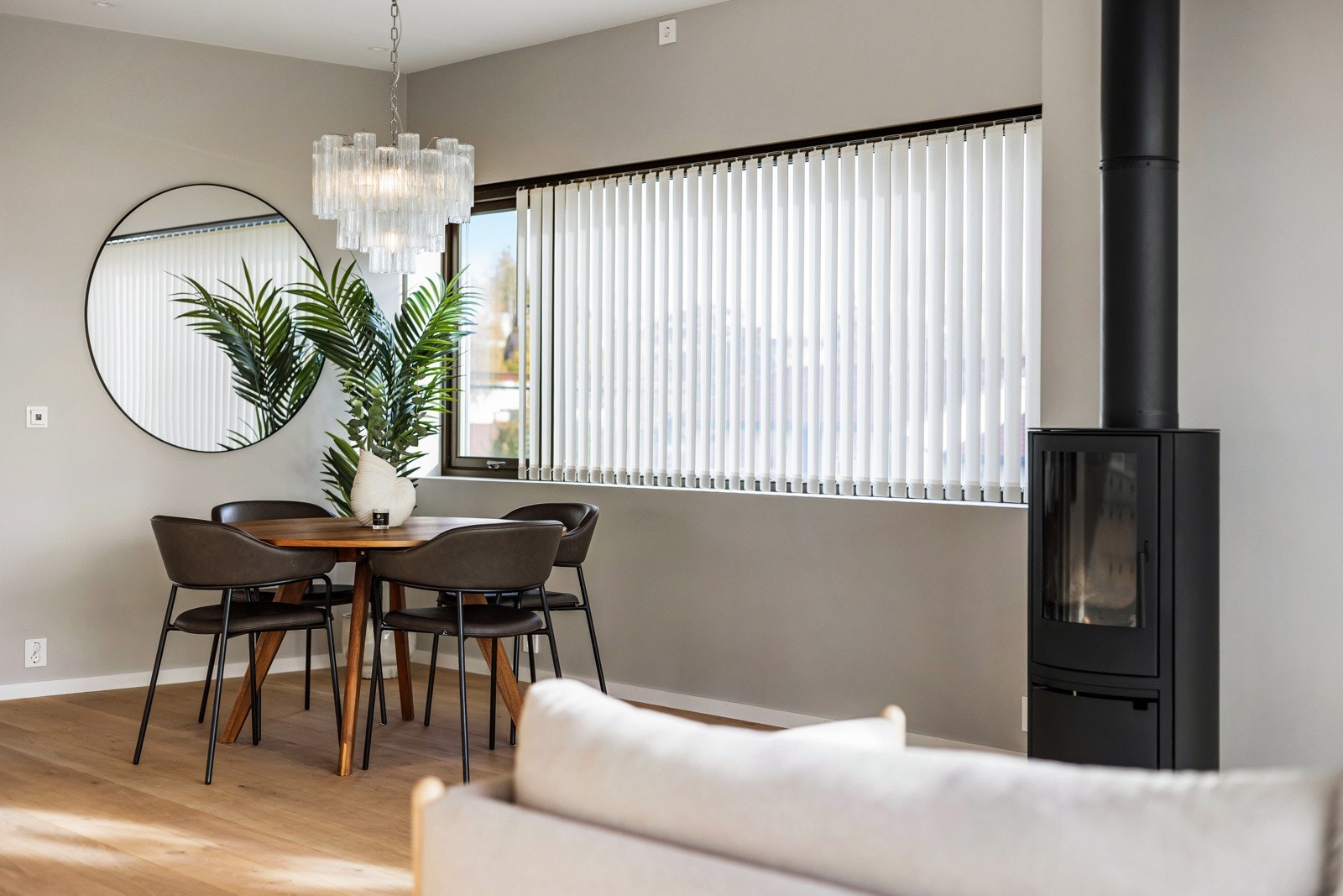 Spisebord. Galleribilde