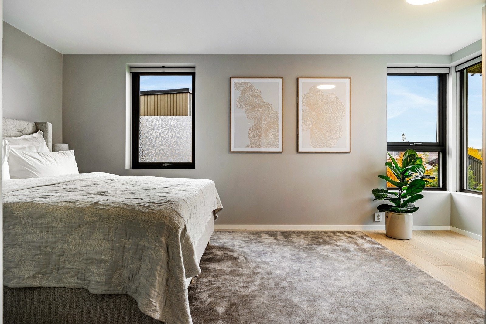 Soverom 2 - Dette soverommet har blitt oppgradert med elektriske varmekabler i gulvet. Galleribilde