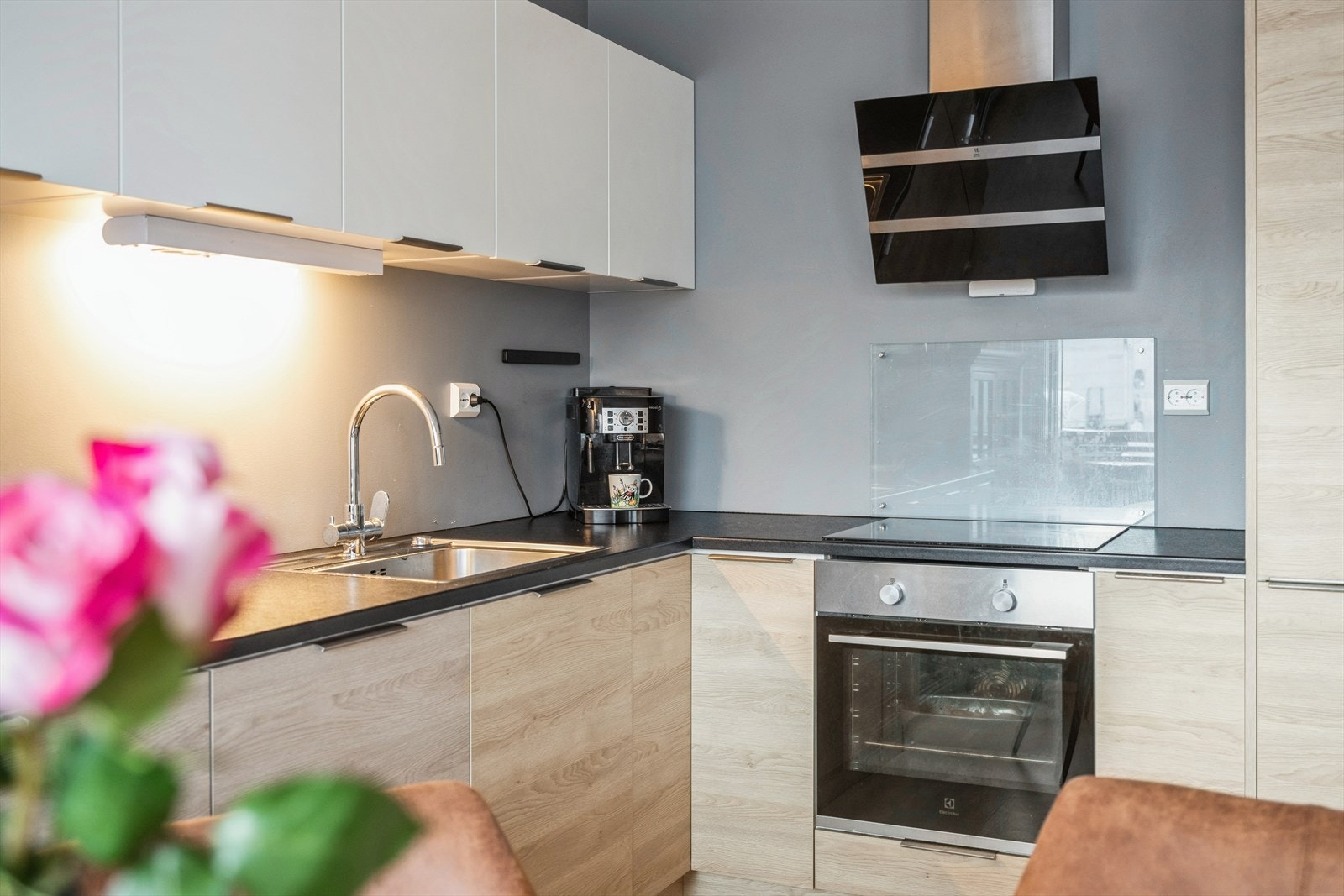 Kjøkken med integrerte hvitevarer Galleribilde