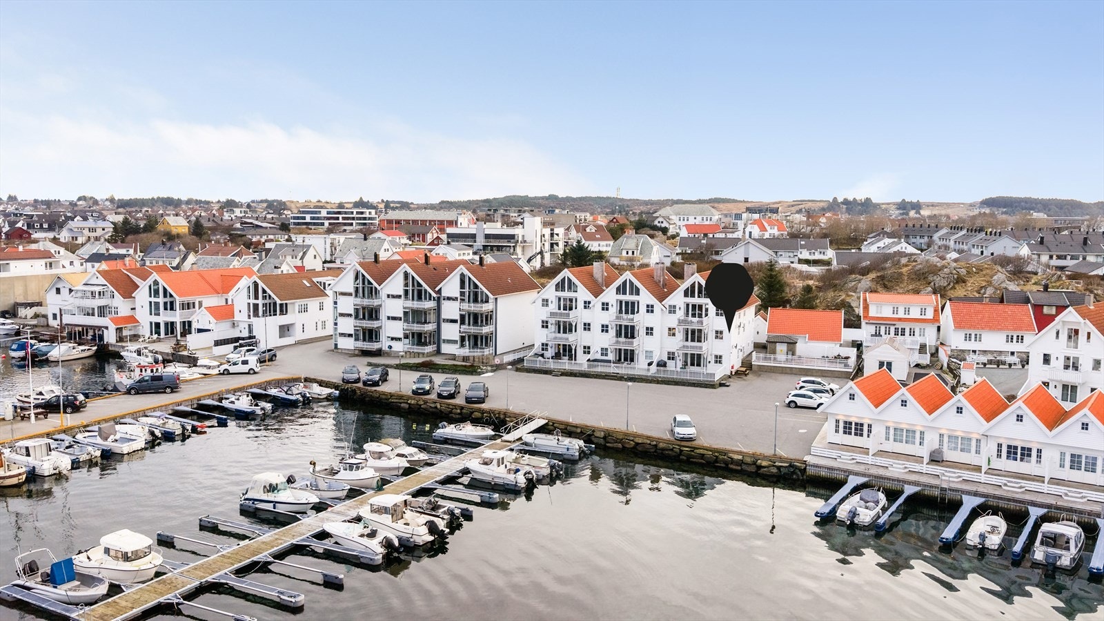 Velkommen til Strandavegen 27 F - presentert av Olav Lauvås i Meglerhuset Rele Galleribilde