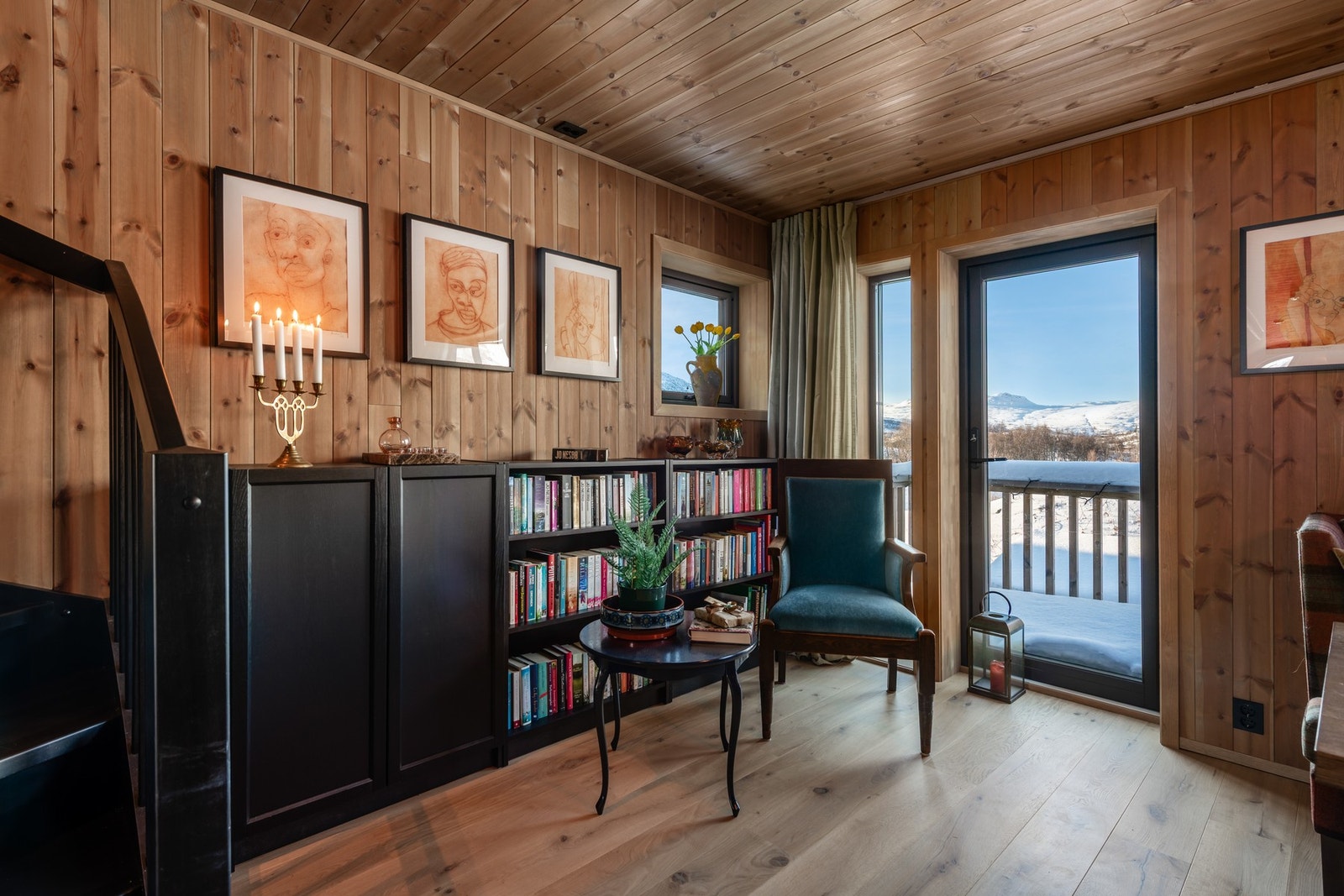 Fra spisestuen har man også utgang til en av balkongene Galleribilde