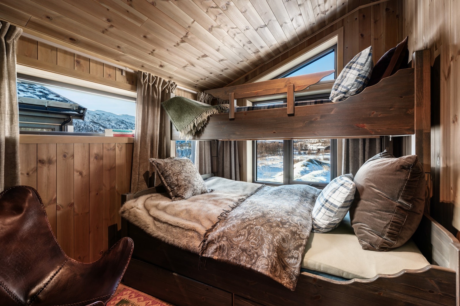 Soverom med praktisk familiekøyeseng Galleribilde