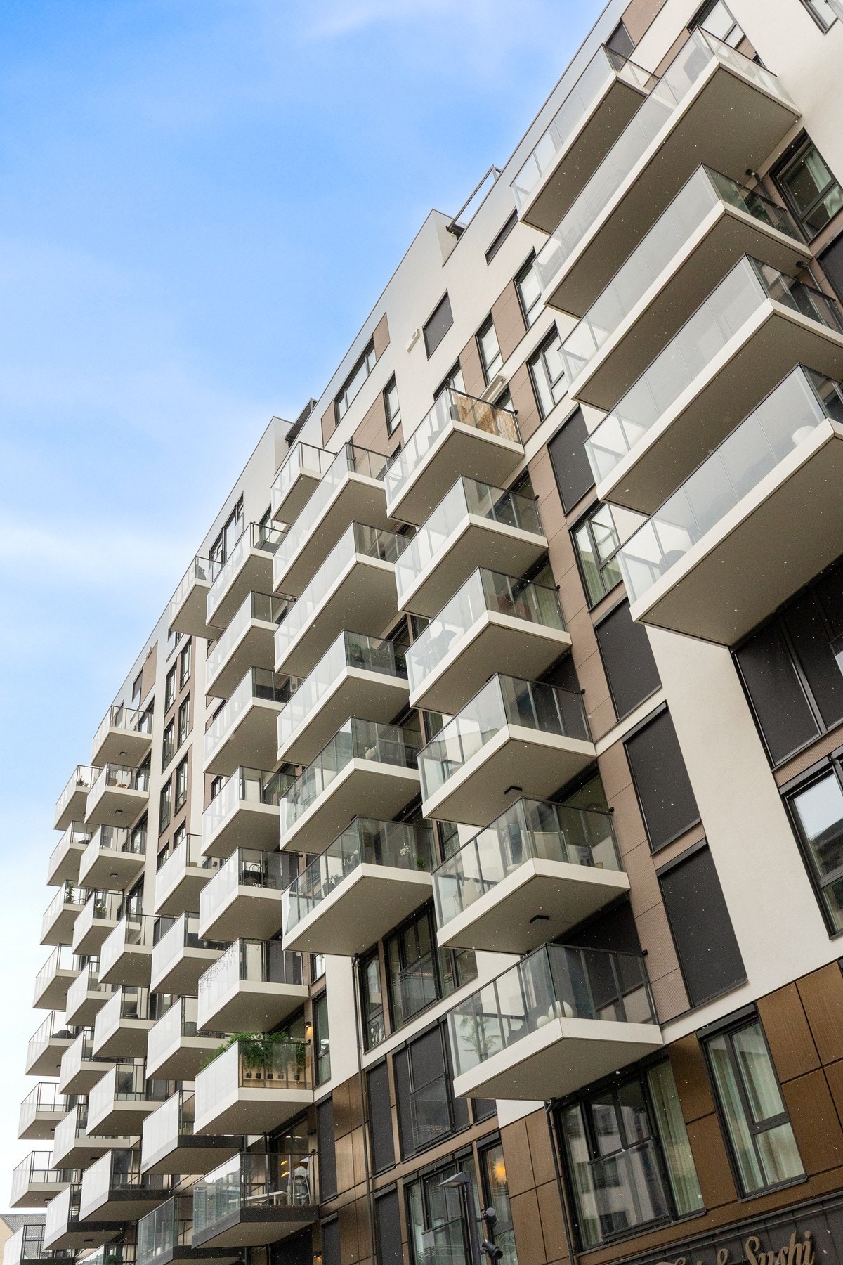 Middelthunet sameie består av 330 boligseksjoner og 11 næringsseksjoner, samt tre underliggende garasjesameier. Galleribilde