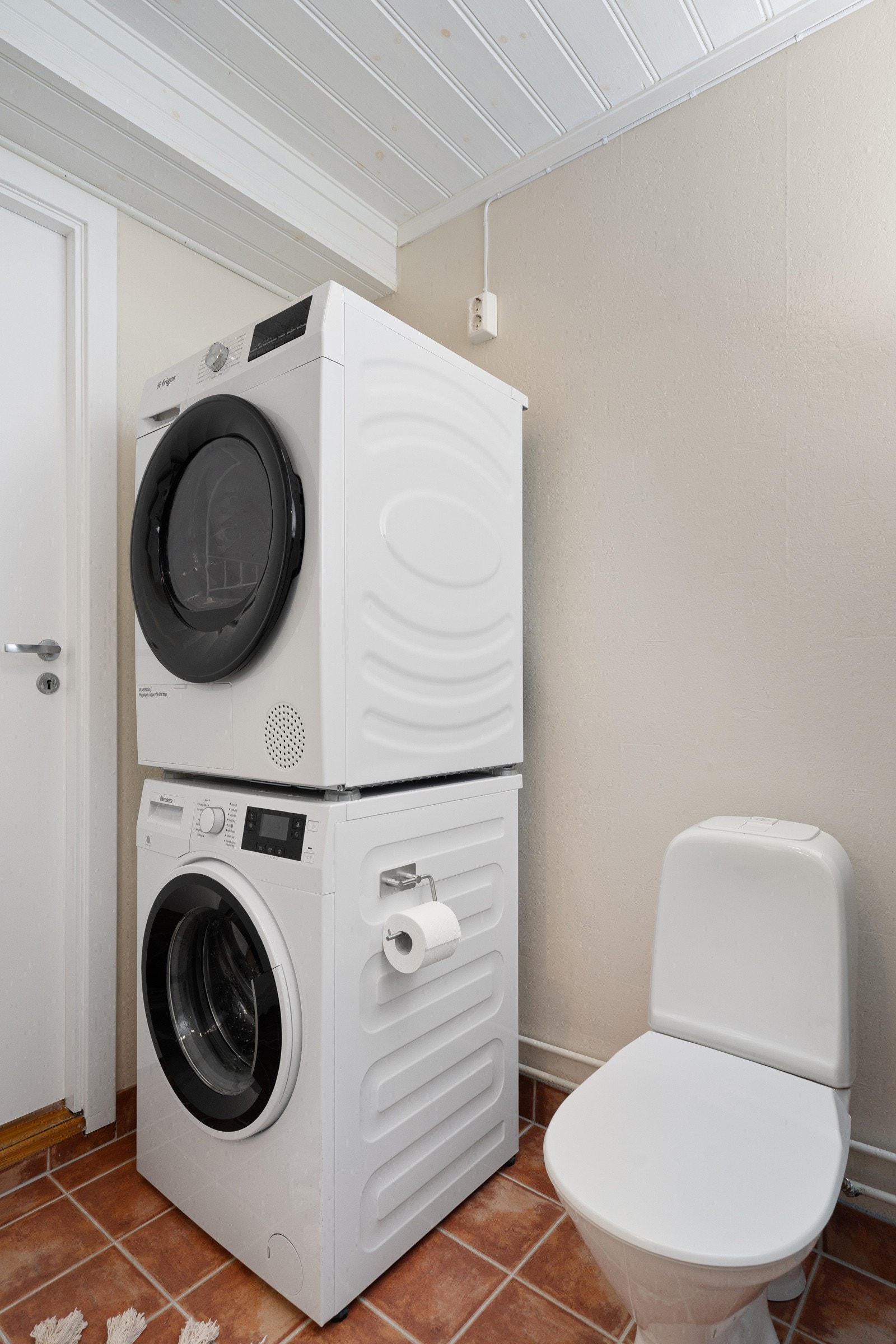 Opplegg for vaskemaskin og tørketrommel Galleribilde