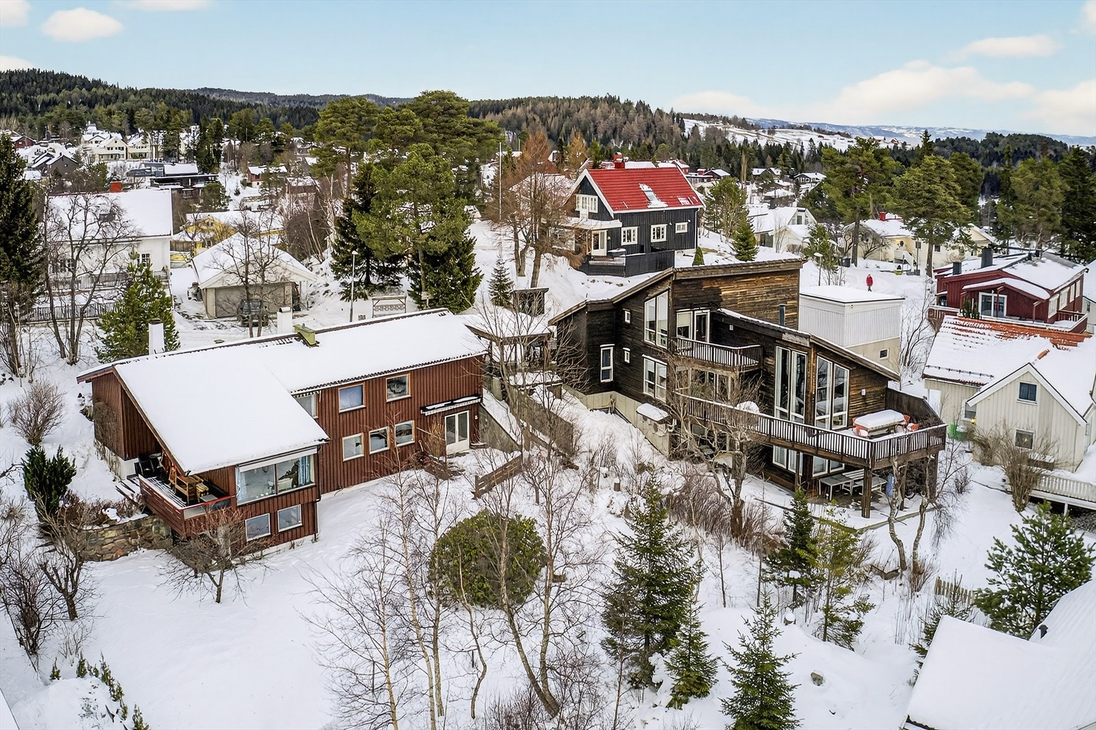 God tilgang til kollektivtransport, skoler, barnehager og dagligvarebutikker i nærområdet. Galleribilde