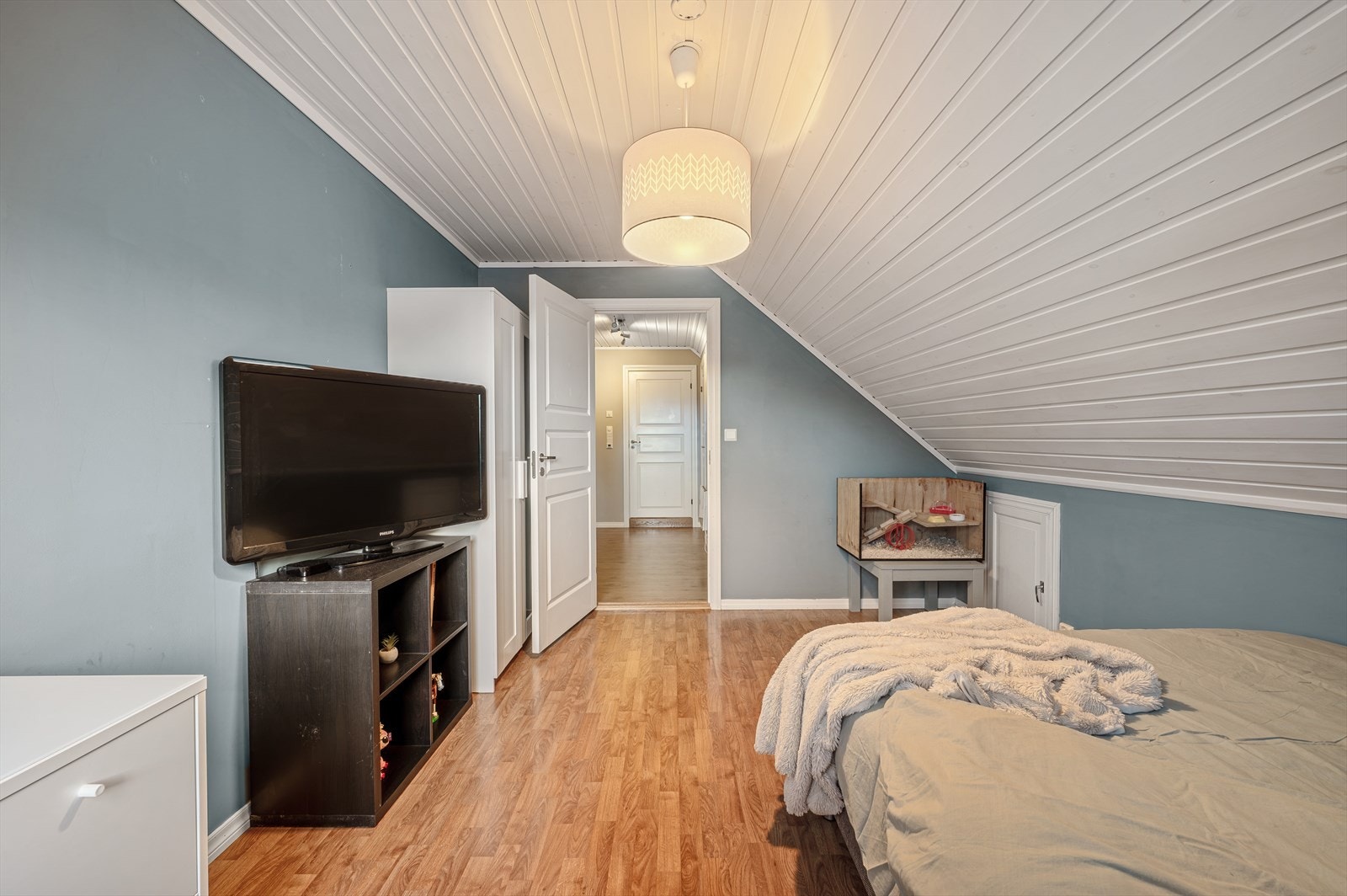 - Rommet passer perfekt til barne- eller gjesterom - Galleribilde