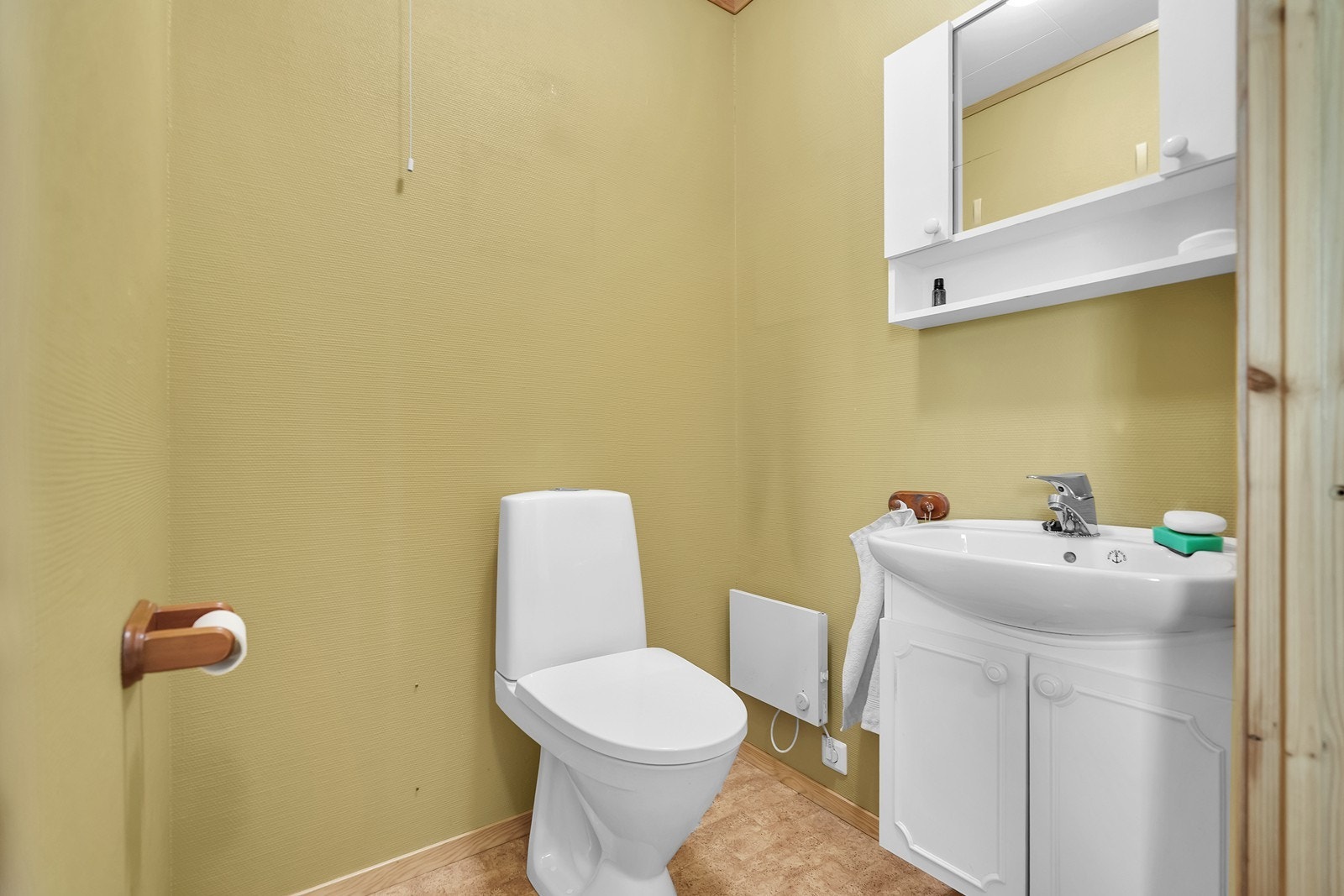 Toalettrom i tilknytning til entré. Galleribilde