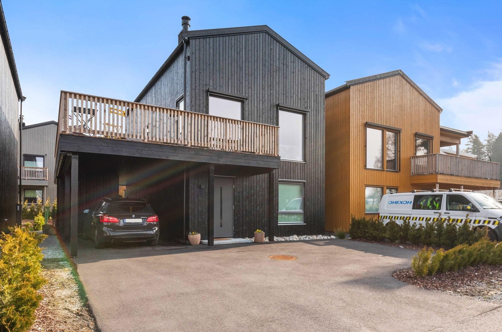 Enebolig med carport oppført i 2023. Galleribilde