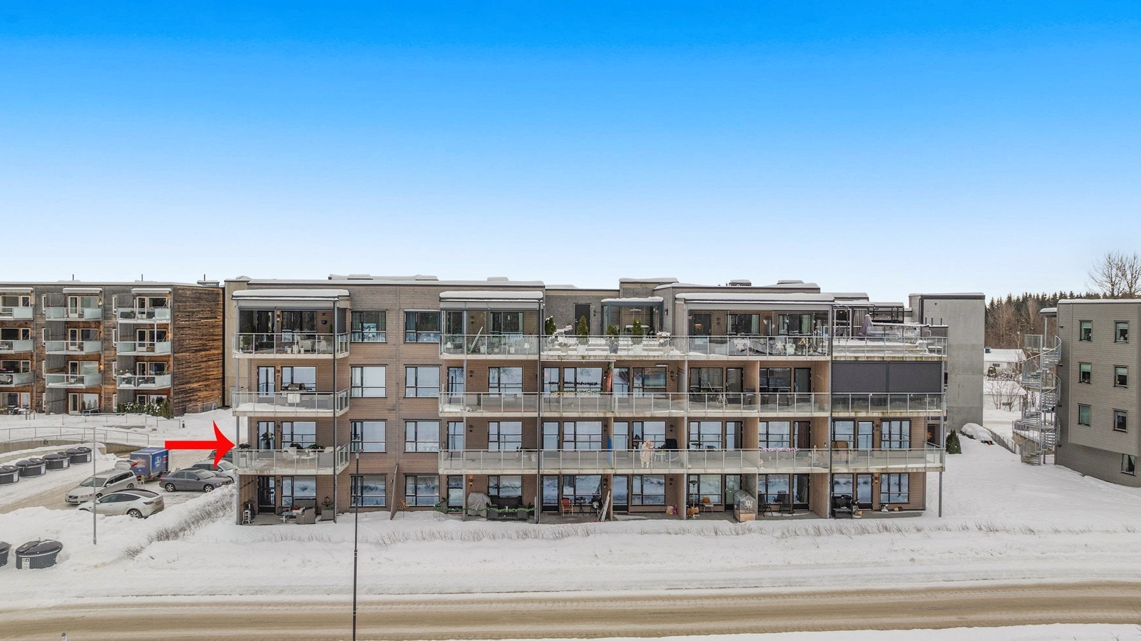 Leiligheten ligger i 2. etasje med heisadkomst. Galleribilde