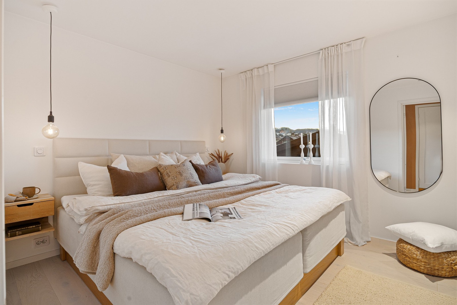 Stort hovedsoverom på hele 10,8 kvm Galleribilde