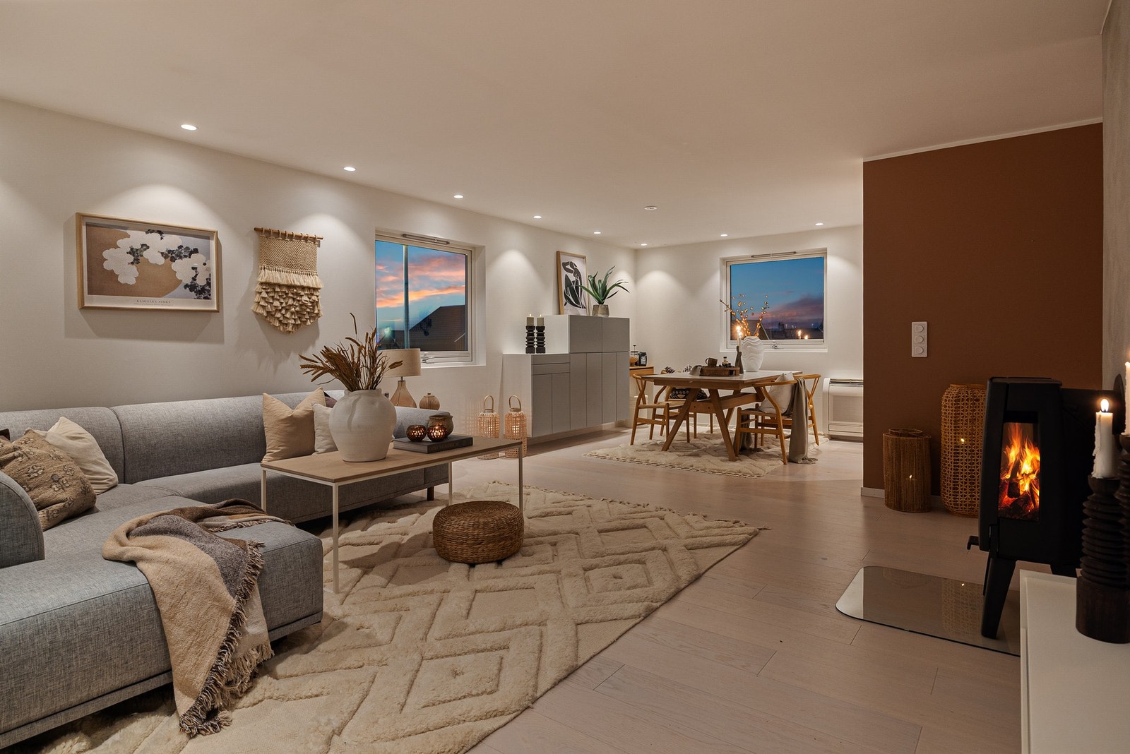 Vedovnen er fra 2015, levert av Dovre. I 2016 ble pipen oppgradert med stålrør Galleribilde