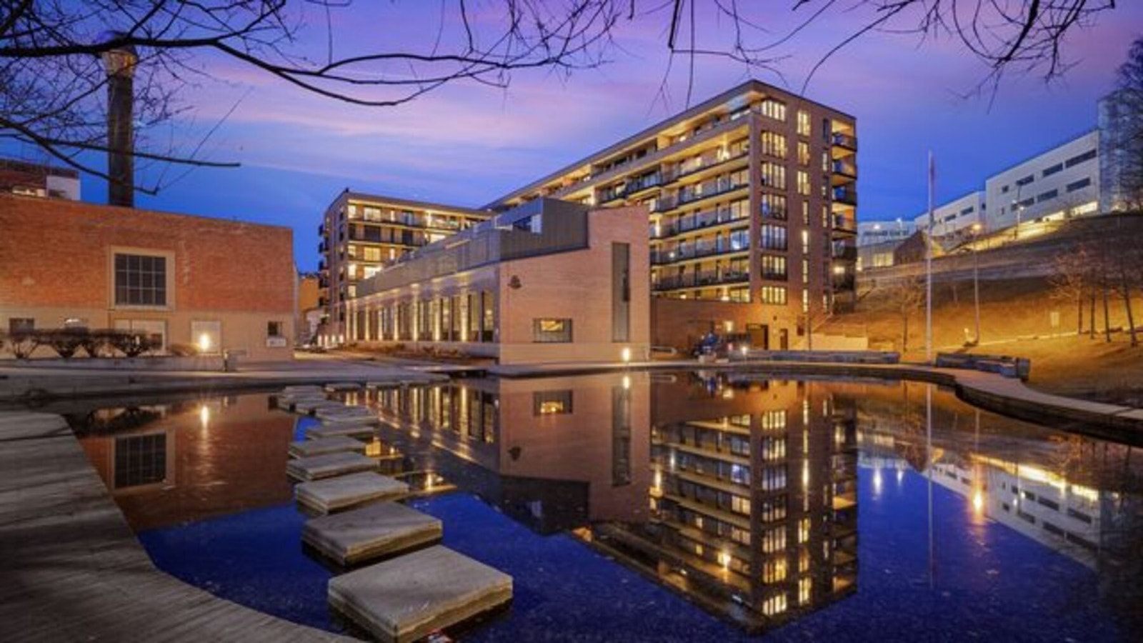 Kværnerbyen er et moderne og urbant boligområde som kombinerer arkitektur i særklasse med grønne omgivelser og historisk industriarv. Galleribilde