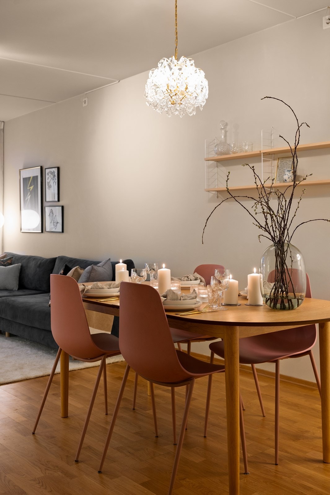 Her kan du invitere venner og familie på middagsselskap. Galleribilde