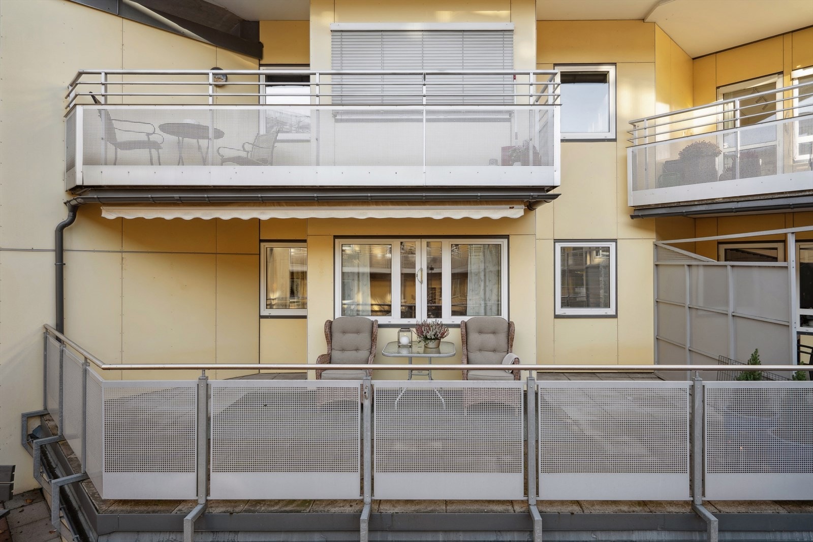 Veranda med adkomst fra kjøkkenet Galleribilde