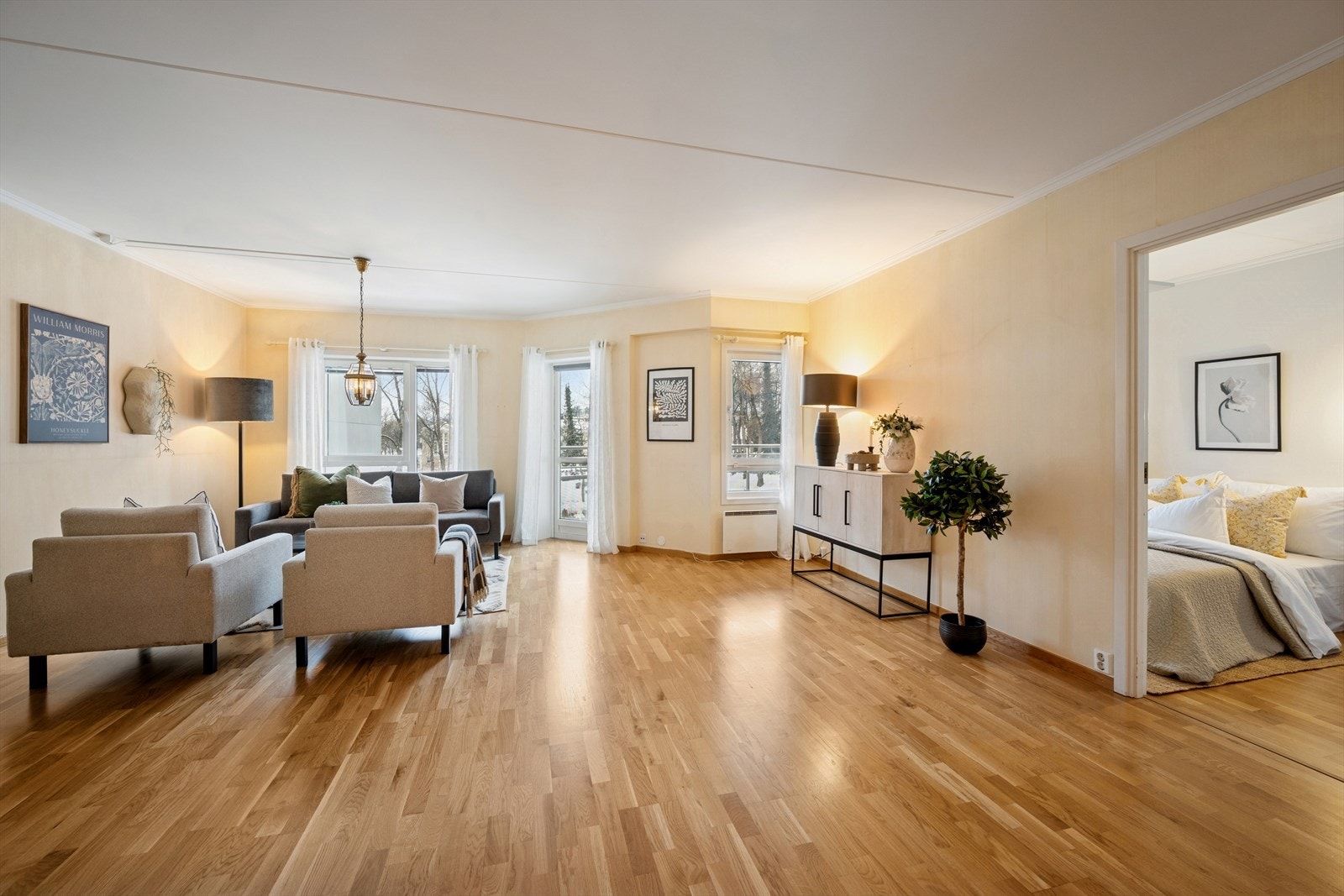 Fra stuen er det adkomst til hovedsoverom Galleribilde