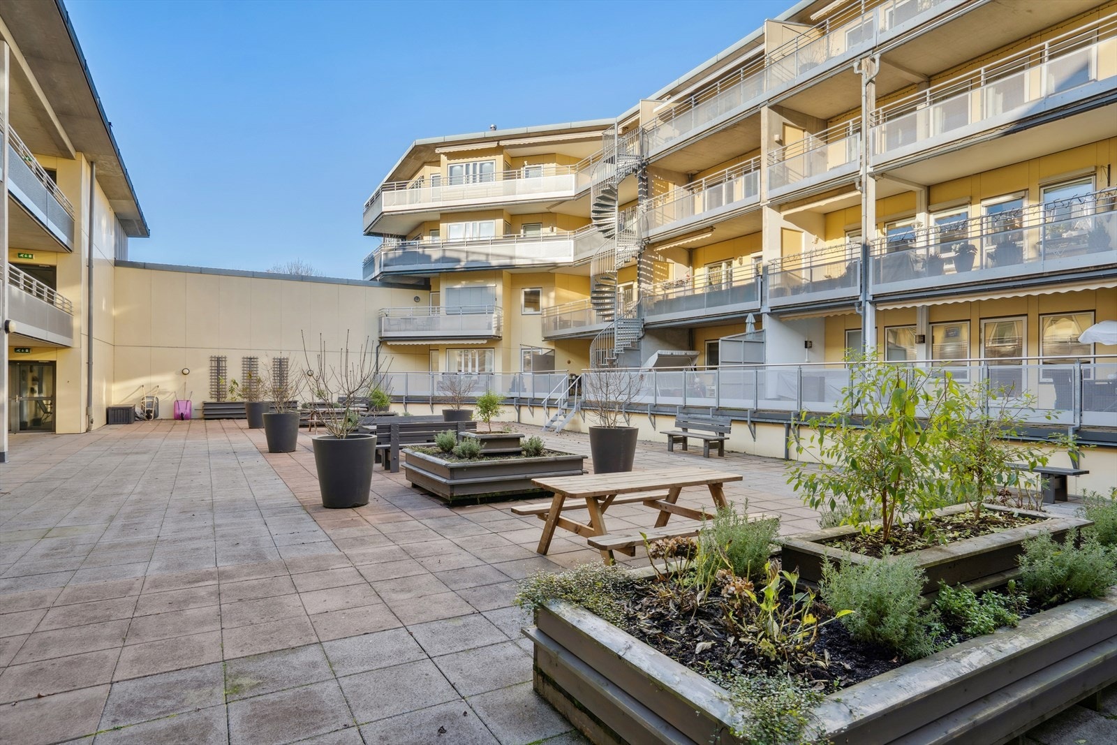 En perfekt leilighet for deg som ønsker en enkel hverdag med nærhet til alt av fasiliteter og kollektiv transport Galleribilde