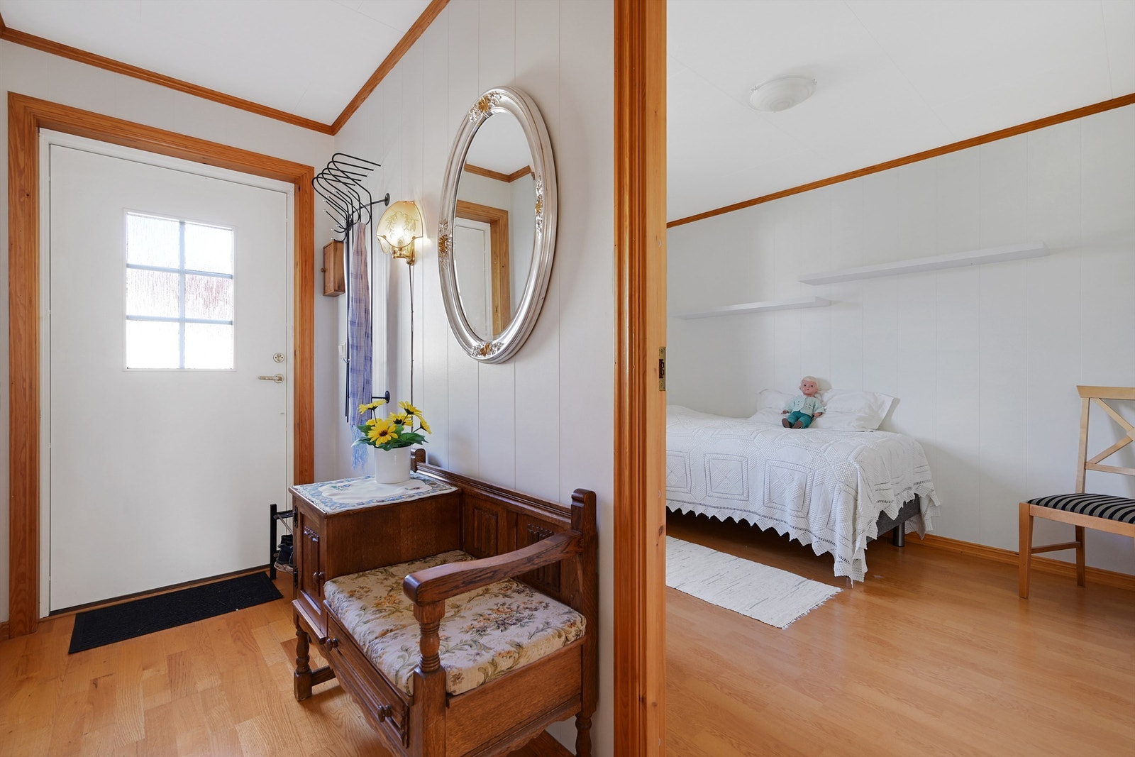 Entré med tilkomst til 2 soverom og bad Galleribilde