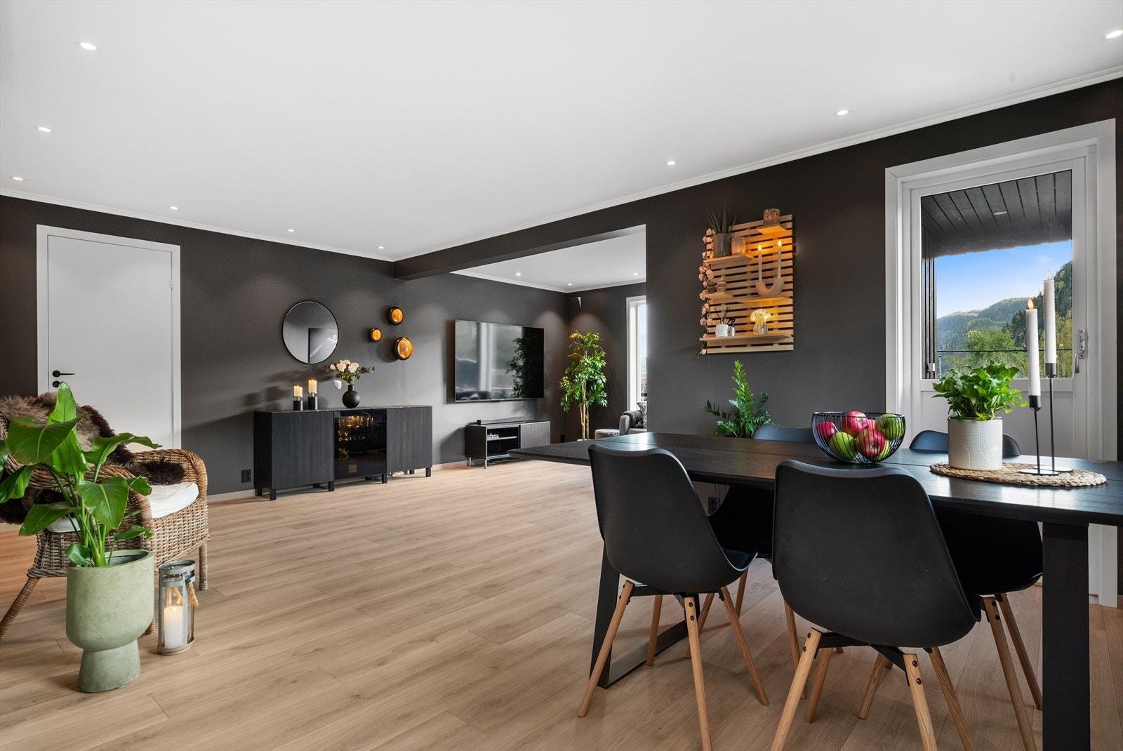 Videre er innvendige vannrør skiftet i 2022/23 Galleribilde