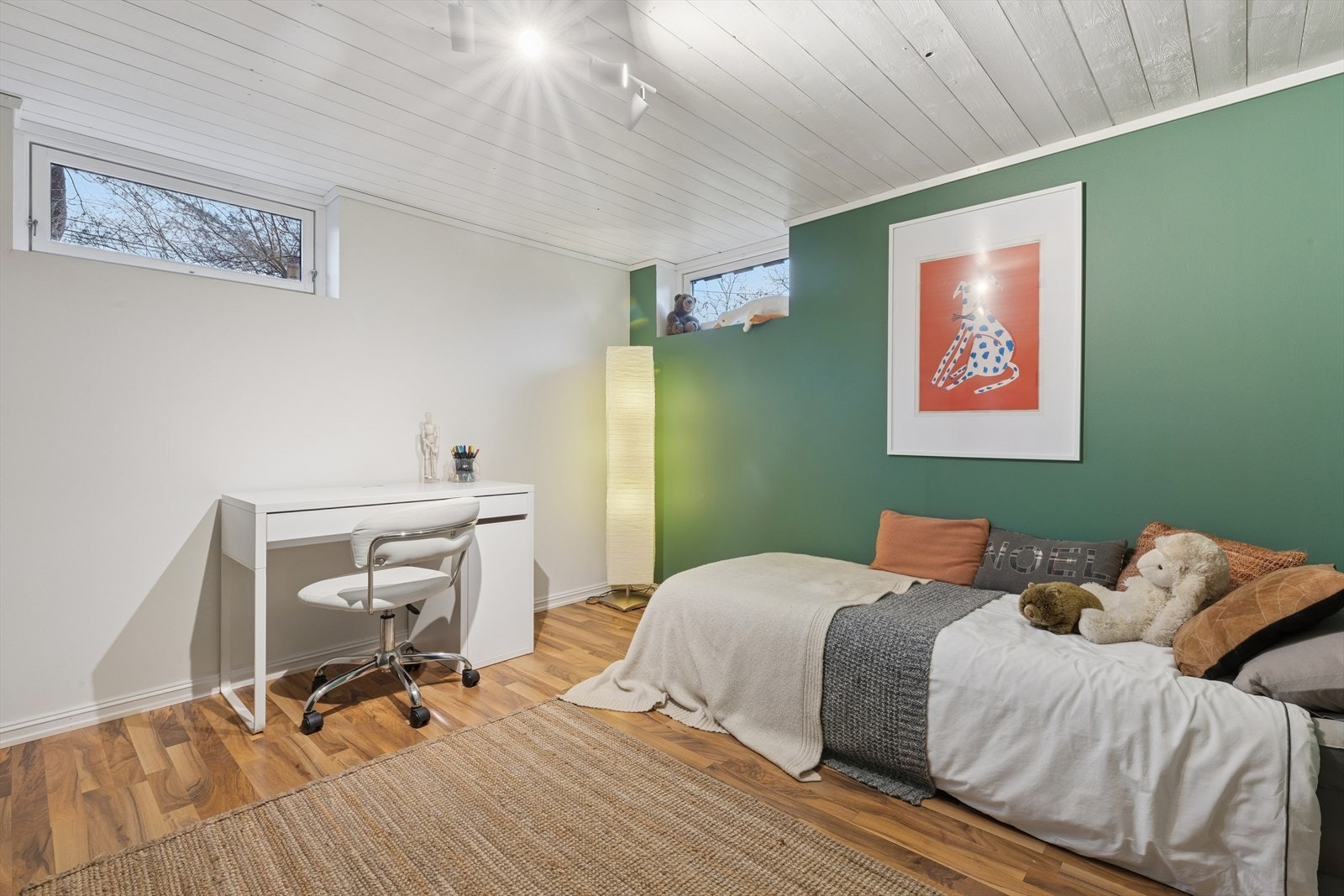 Rom i underetasje som er innredet som soverom. Galleribilde