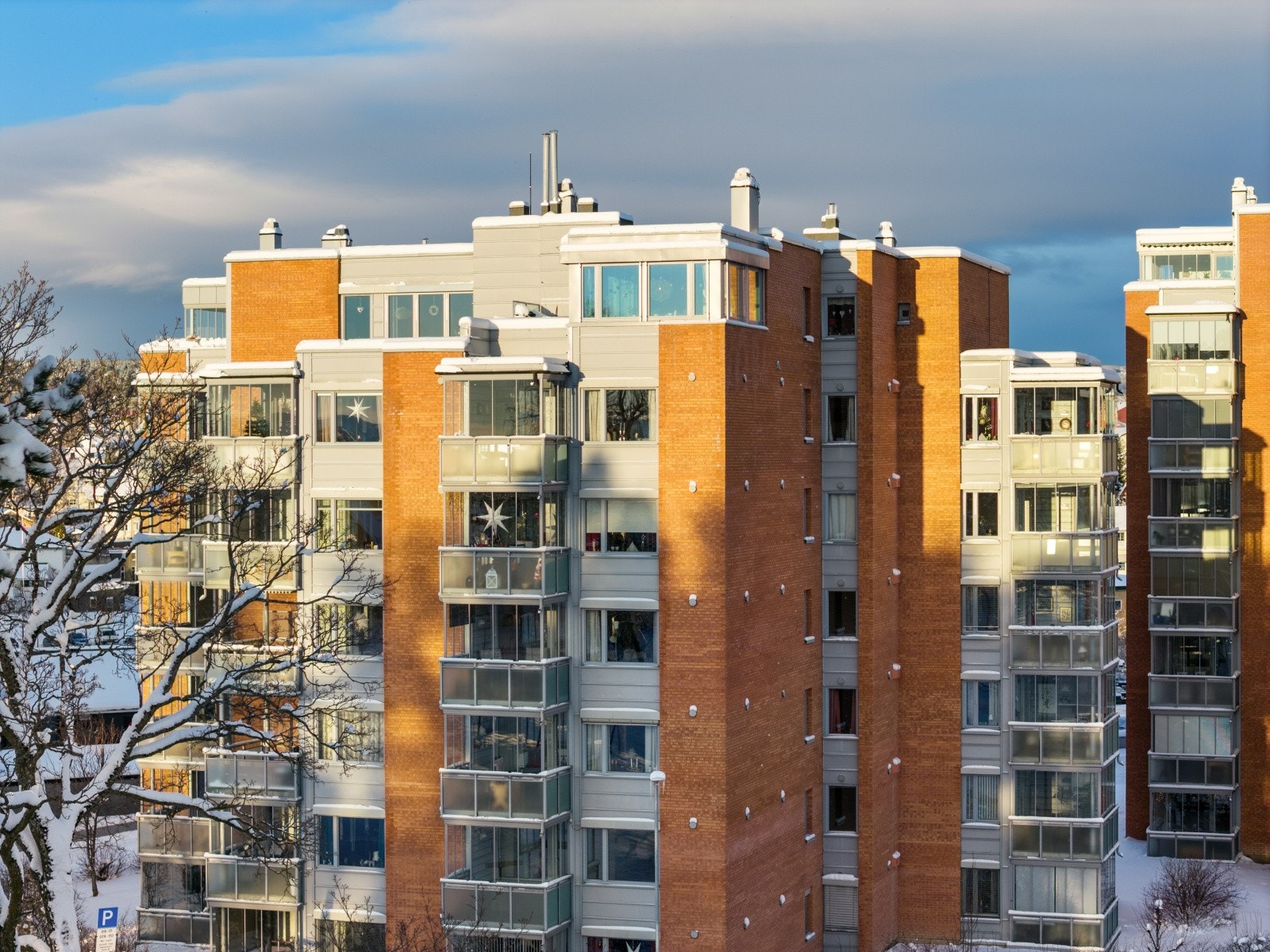 Borettslaget består av 83 andelsleiligheter fordelt på tre bygg, forvaltet av OBOS. Galleribilde