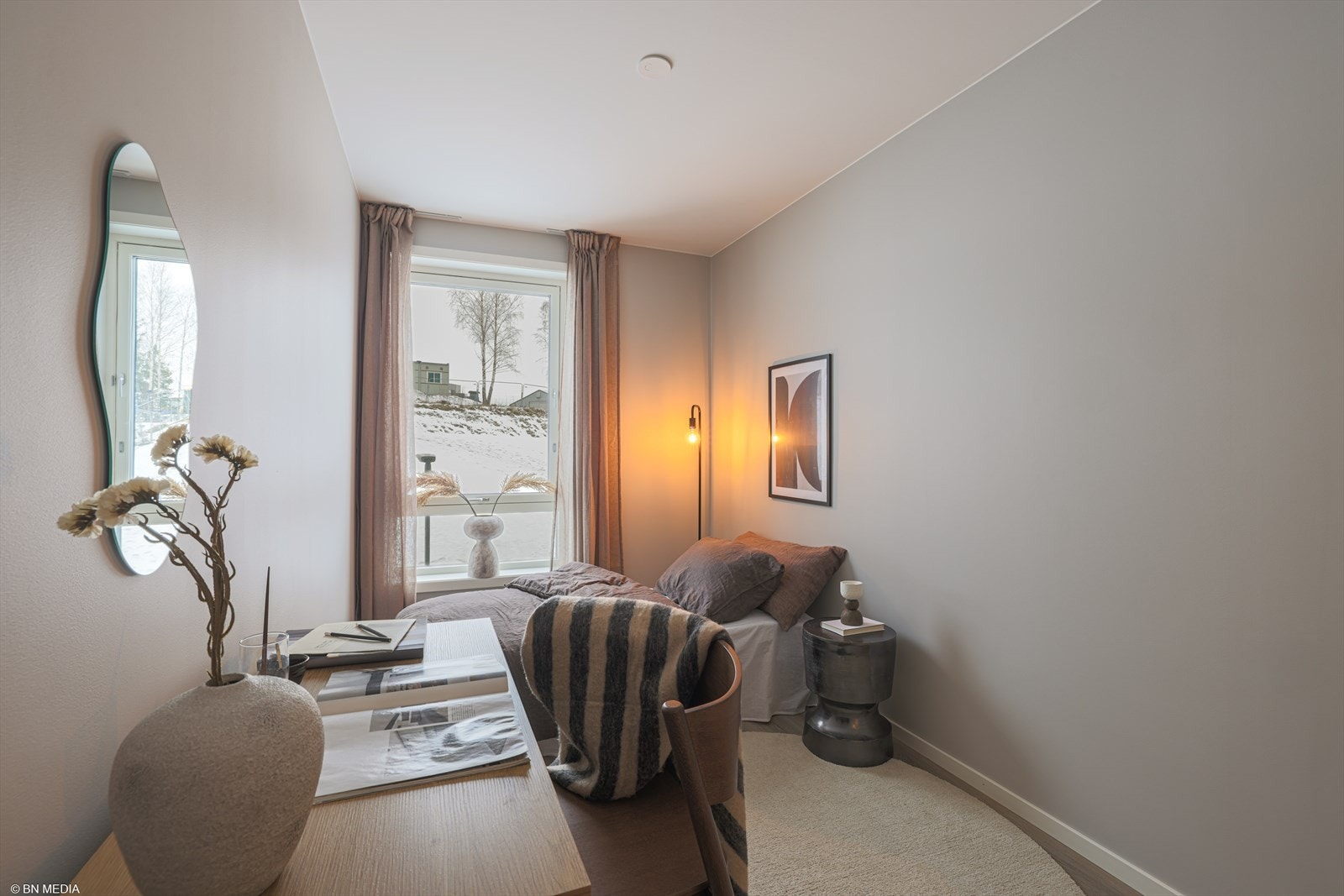 Soverommene kan enkelt tilpasses ulike behov - enten du ønsker kontor, gjesterom eller barnerom, gir planløsningen stor fleksibilitet. Galleribilde