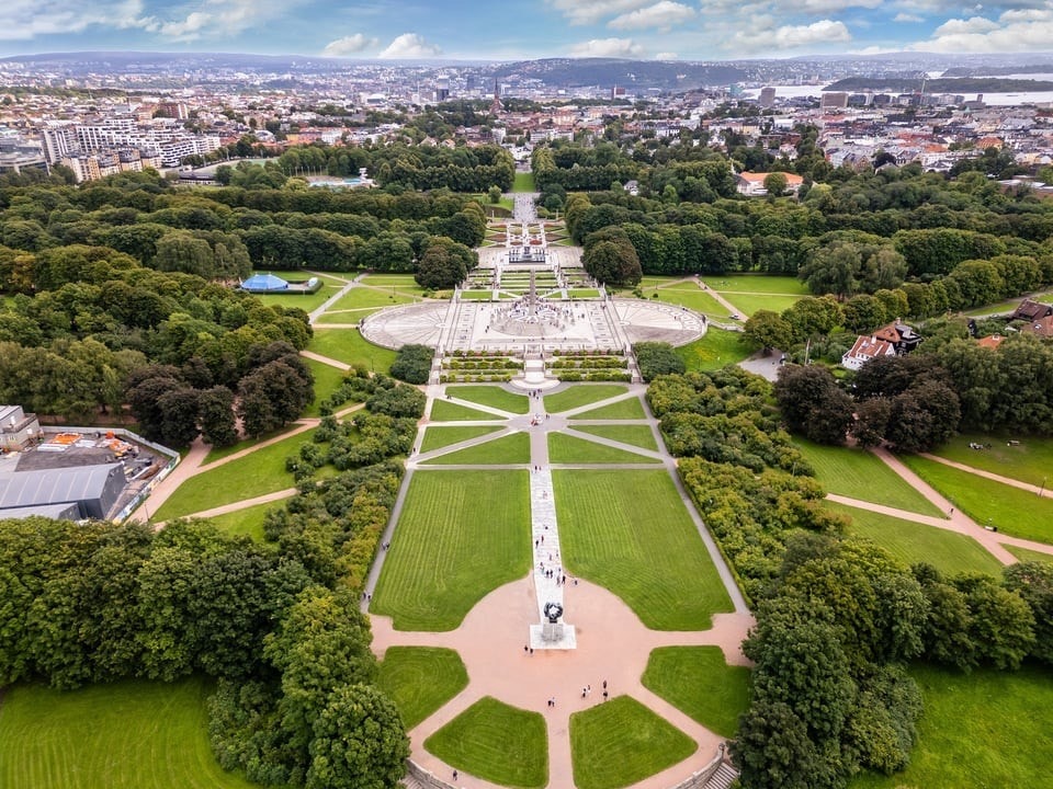 Frognerparken med Vigelandsparken innen kort gangavstand. Ca 200 meter. Galleribilde