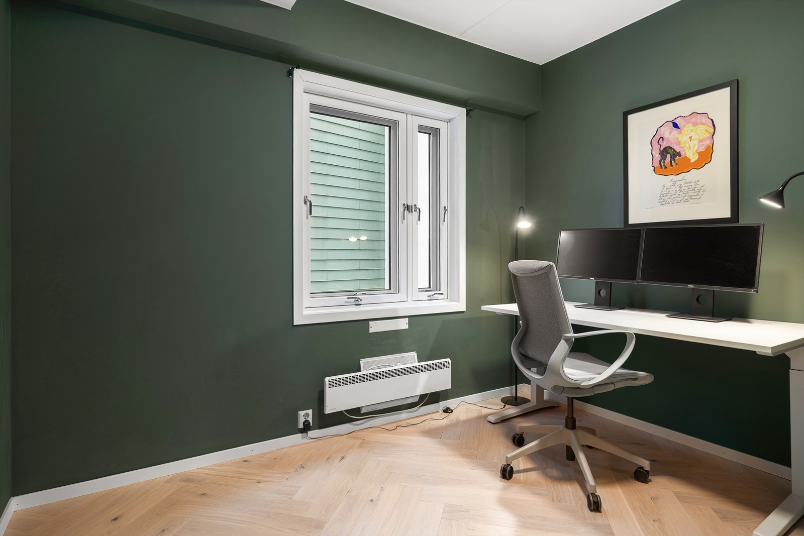 Soverom 2 er også av god størrelse og egner seg utmerket som gjesterom/barnerom eller kontor. Galleribilde