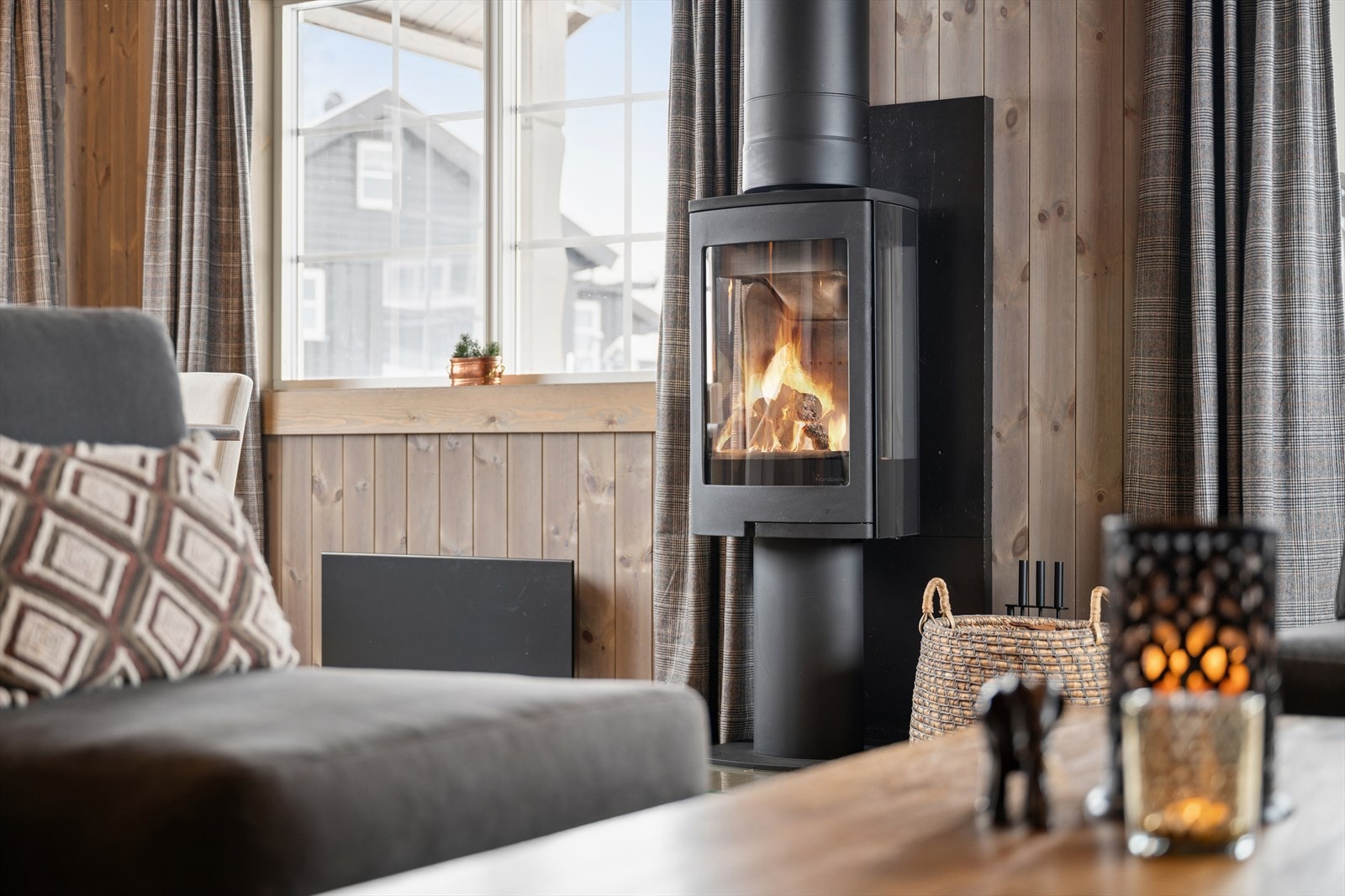 Med vedovn får du både varme og kos på kjølige dager. Galleribilde