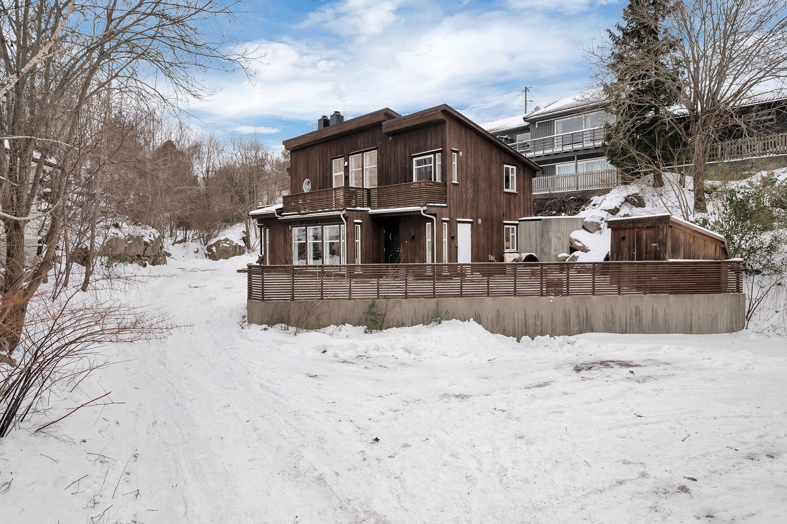 I enden av bildet på innerste tomt er det mulighet for å sette opp garasje. Seksjonen disponerer også denne tomten. Galleribilde