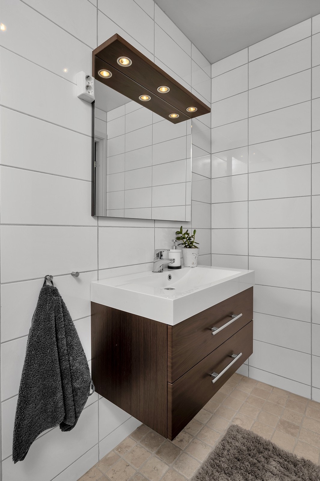 Servant med delikat innredning. Galleribilde