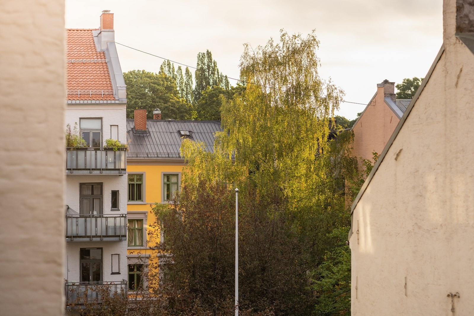 En sentral, men likevel rolig beliggenhet. Galleribilde