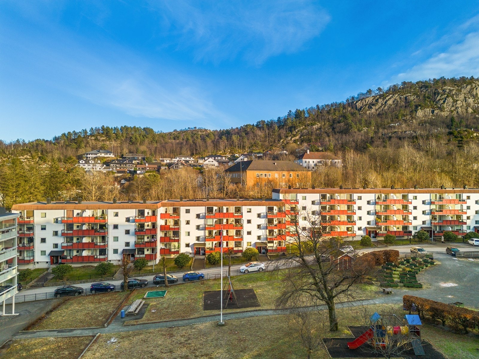 - Barnevennlig område med Fysak og BUA i nærområdet, med gode aktivitets- og utlånstilbud for barn - Galleribilde