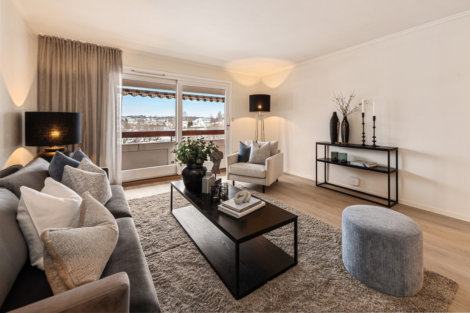 Lys og hyggelig stue Galleribilde