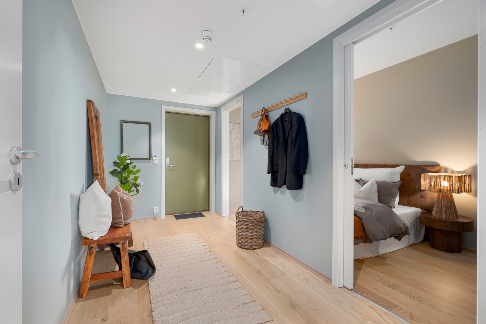 Bilder og illustrasjoner som er brukt i annonsen er fra flere ulike leilighetstyper i prosjektet. Materialer, inventar og fargevalg kan avvike. Galleribilde