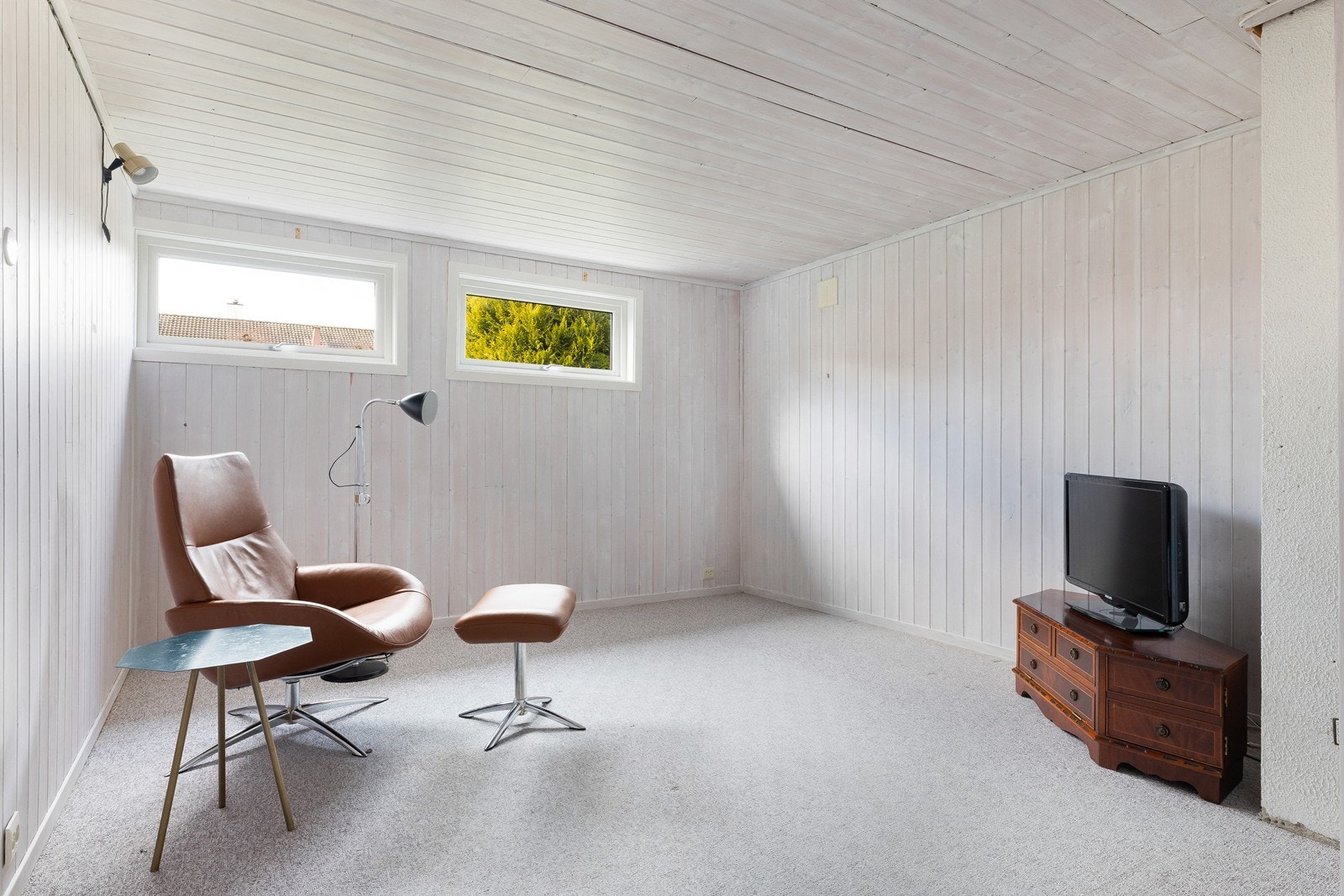 Hobbyrom (brukt til kjellerstue, ikke godkjent) Galleribilde