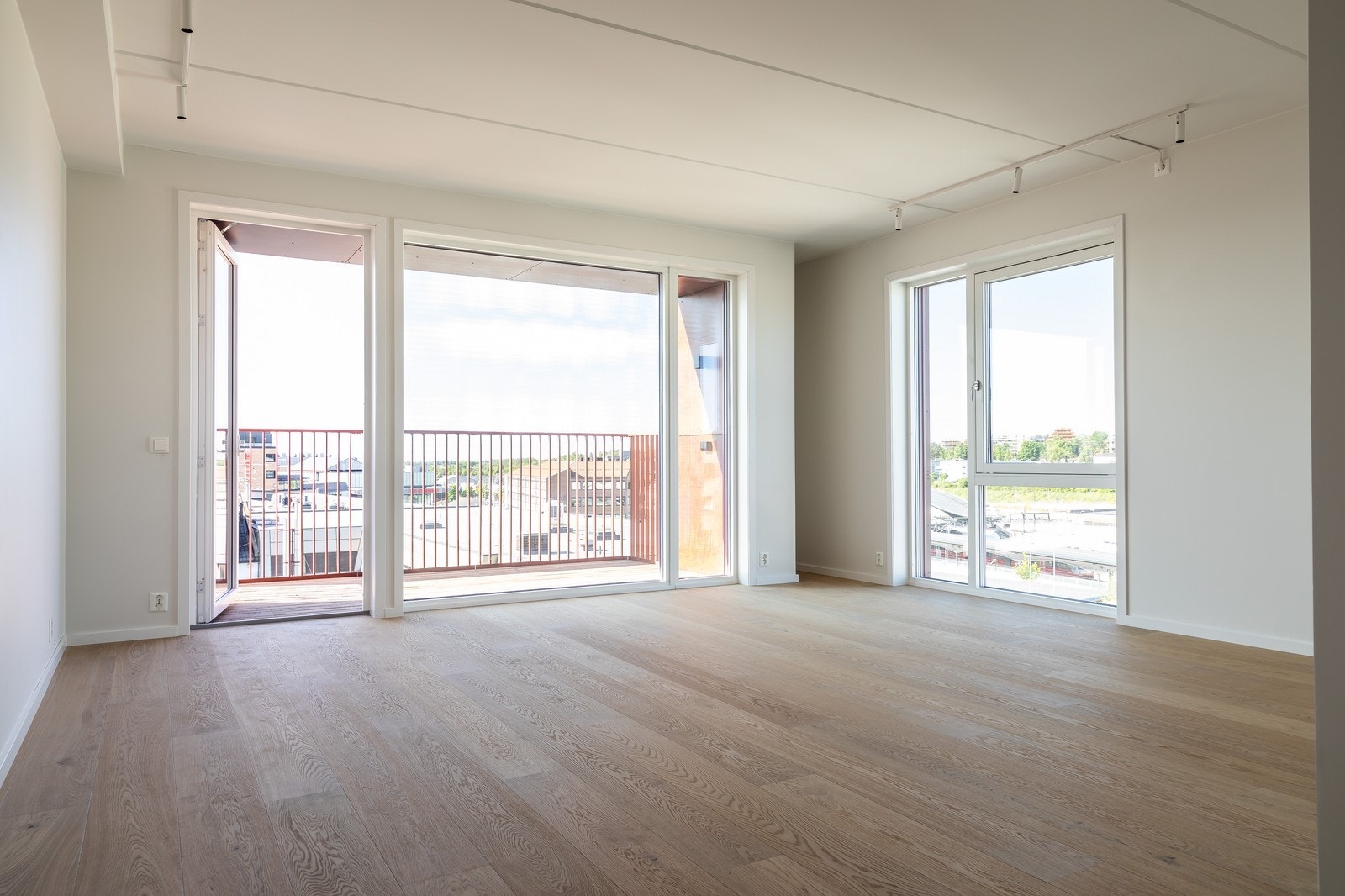 Flott og moderne 4-roms i 4. etg! Velkommen til visning! Galleribilde