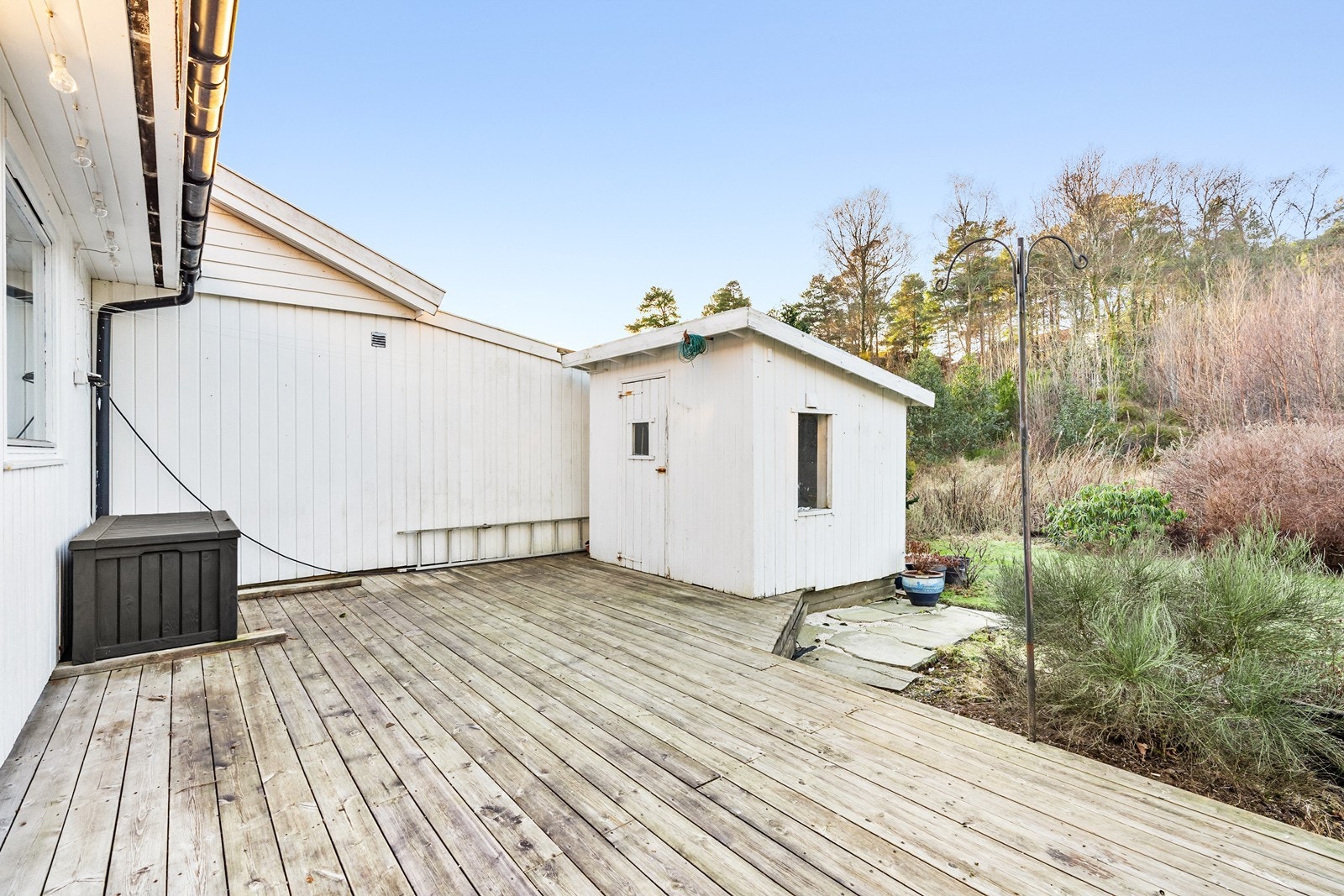 Det er også oppført en praktisk og frittståande bod Galleribilde