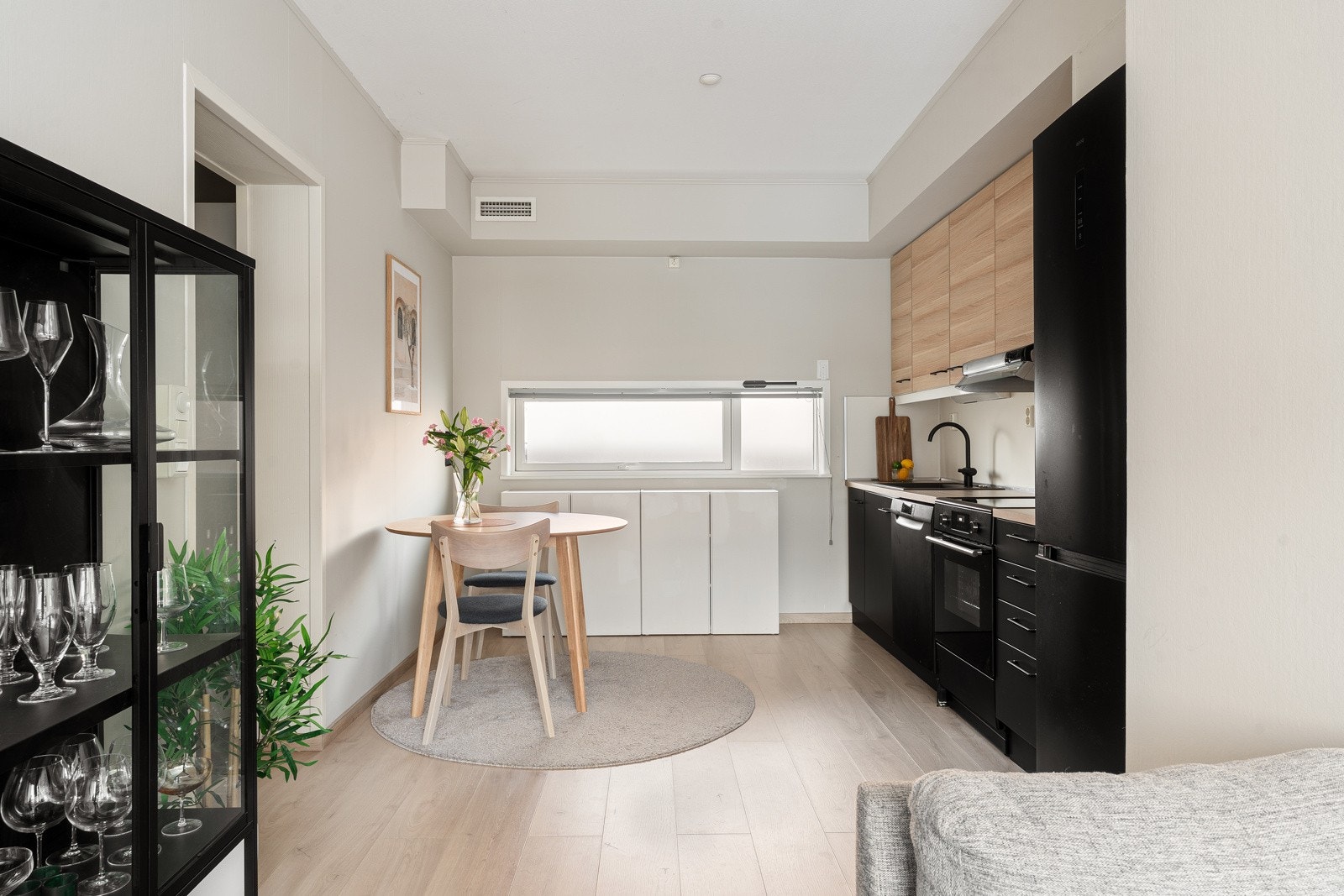 Velkommen til Hjalmar Johansens gate 229 - Presentert av Anders Karlstrøm.