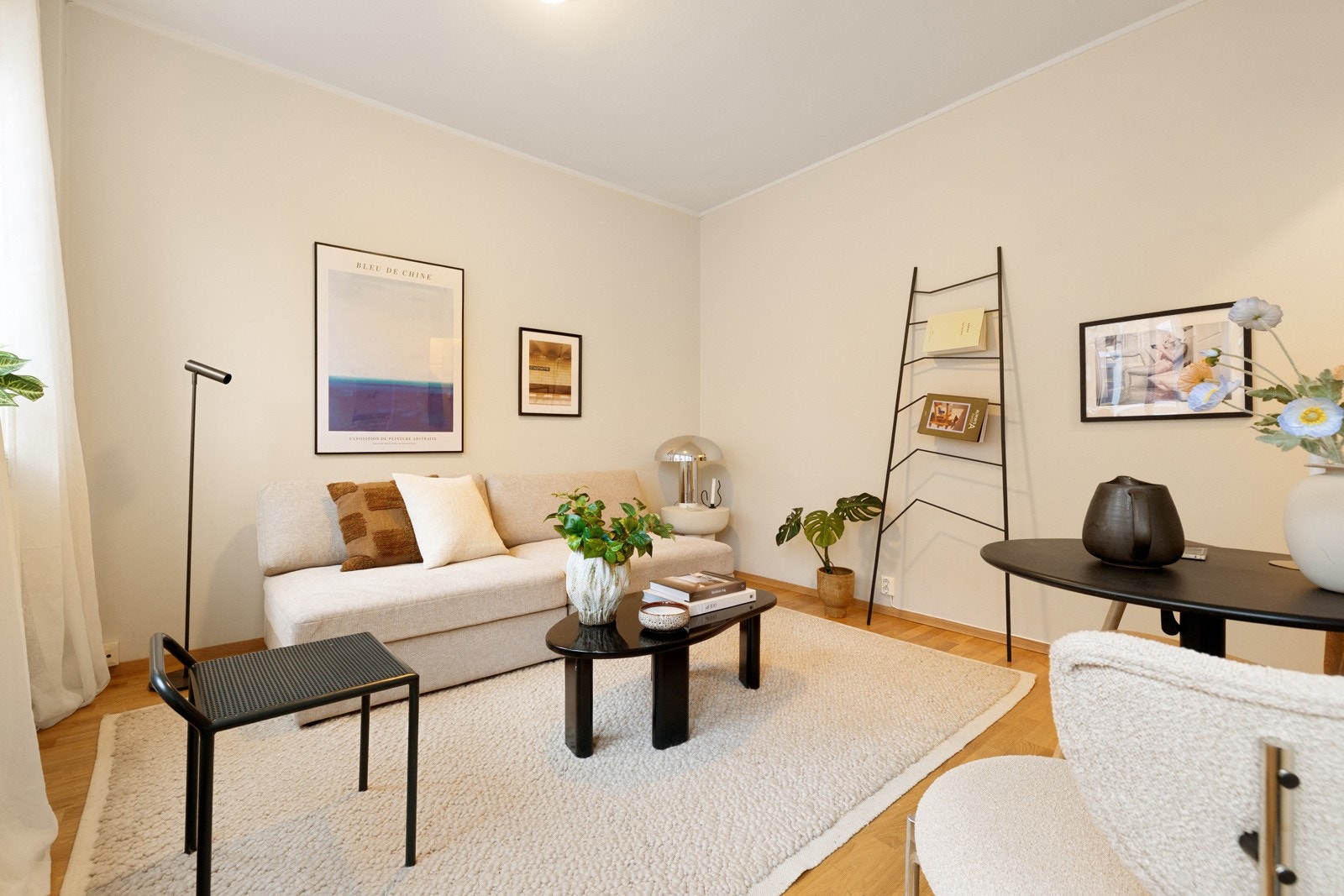 Romslig takhøyde på ca 2,6 meter Galleribilde