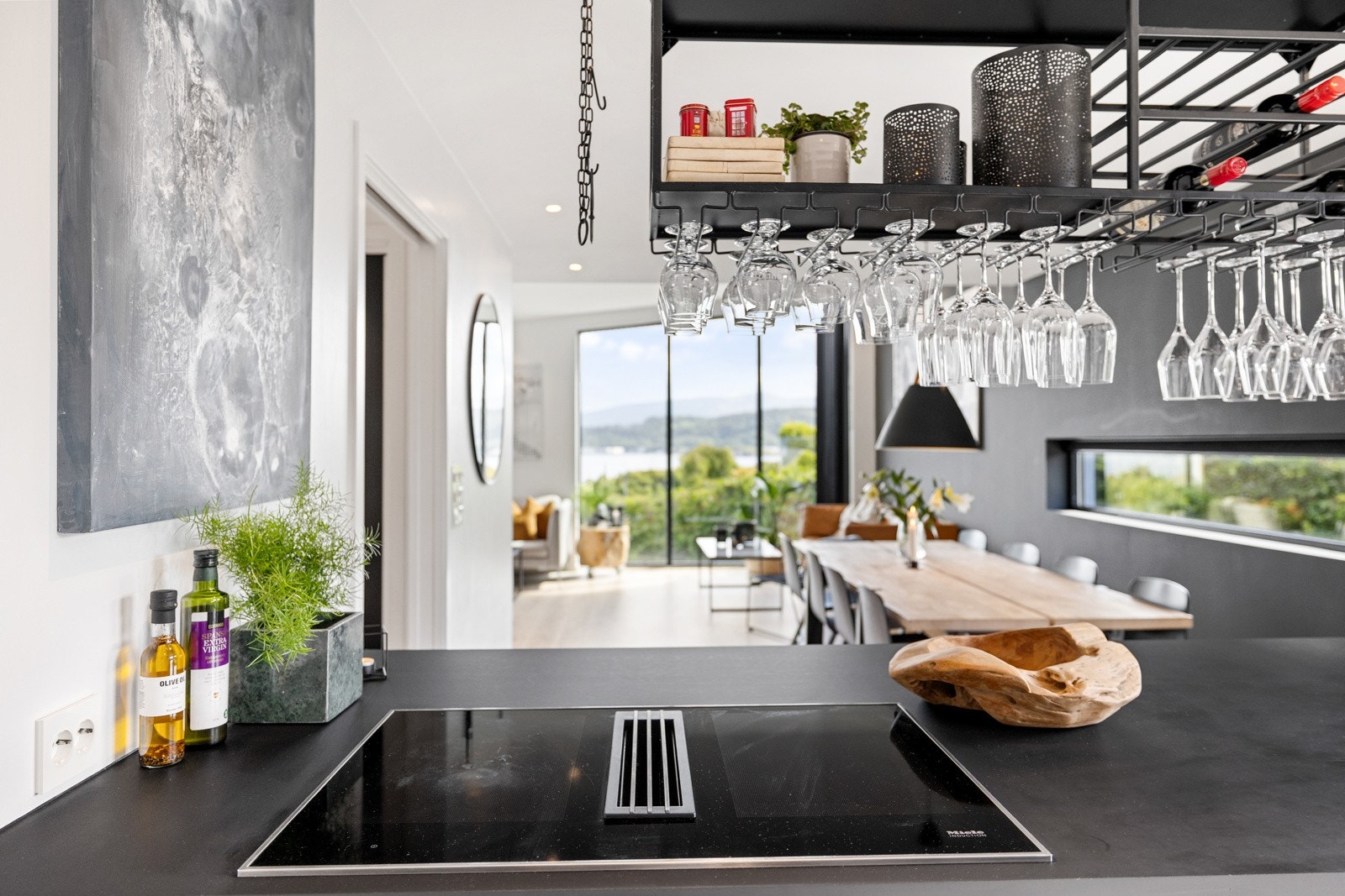 Her kan man være sosial mens man disker om de herligste retter. Galleribilde