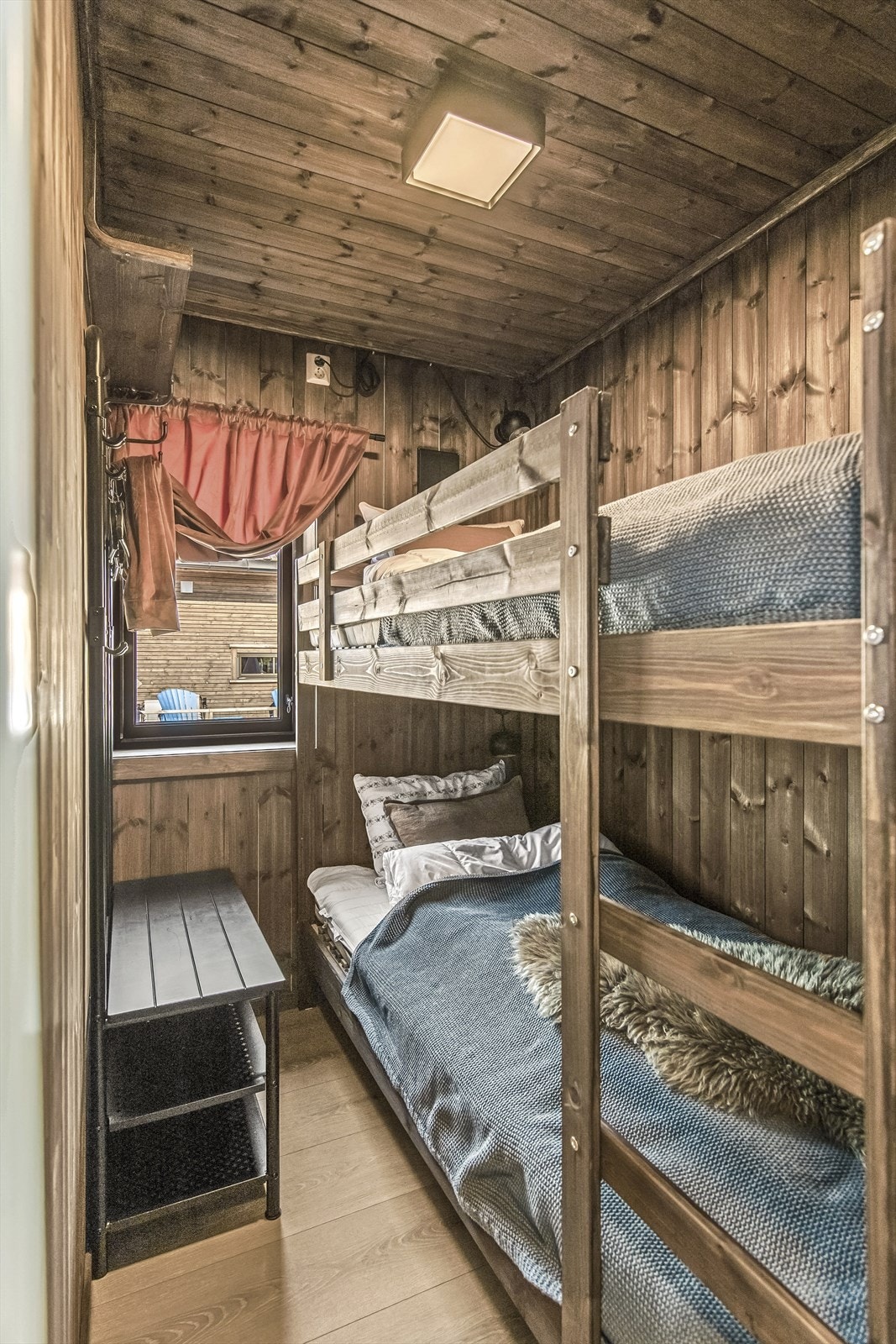 Soverom 3 beliggende i hovedetasjen Galleribilde