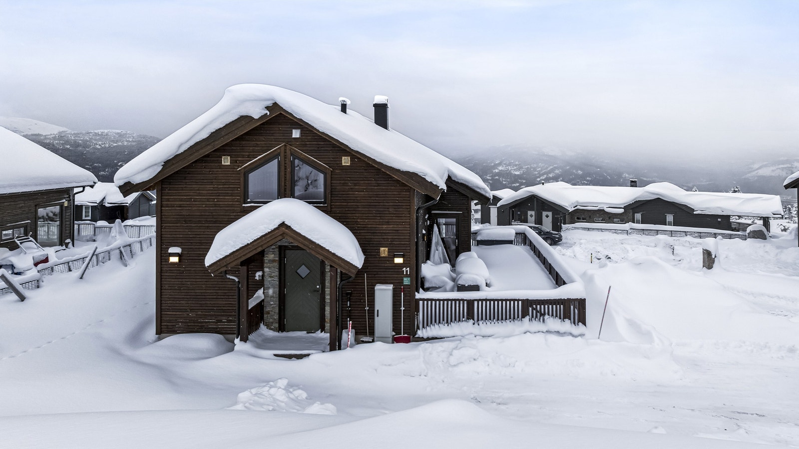 Deilig terrasse, som også er flott med bålpanne på denne årstiden Galleribilde