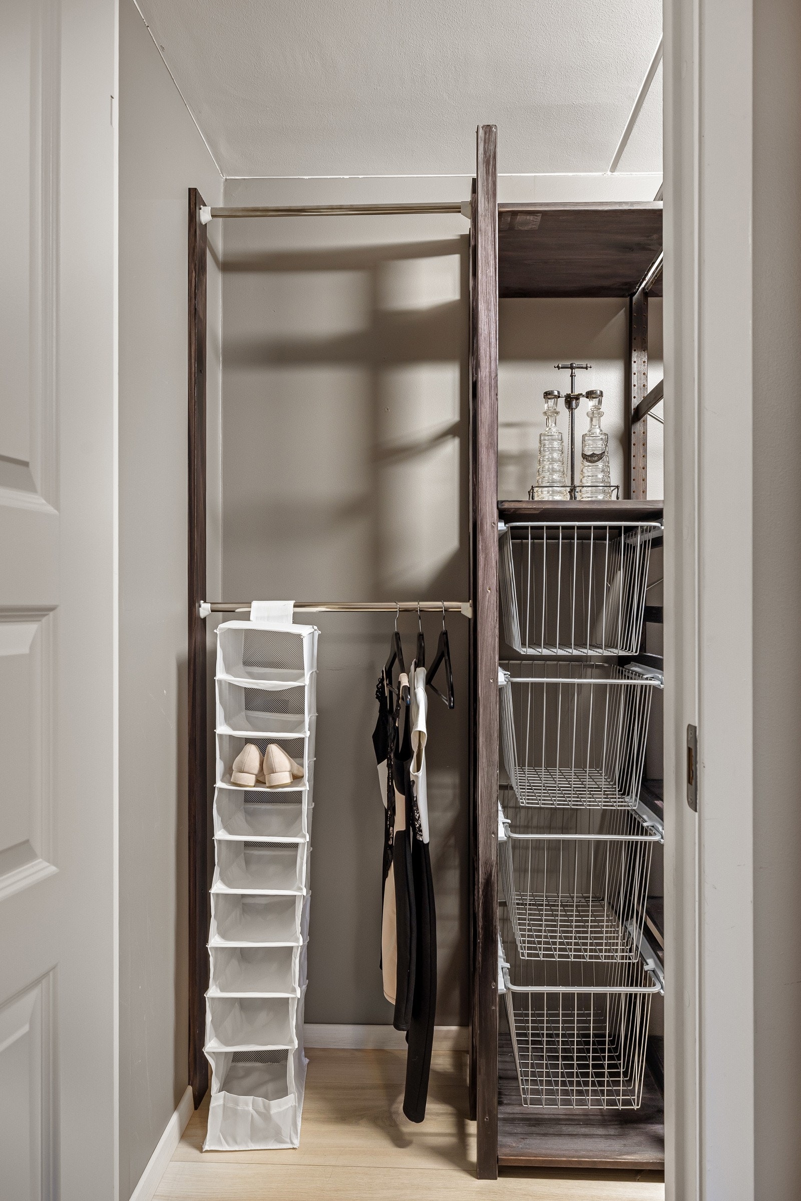 Fra soverommet har du også adkomst til en praktisk innvendig bod. Galleribilde