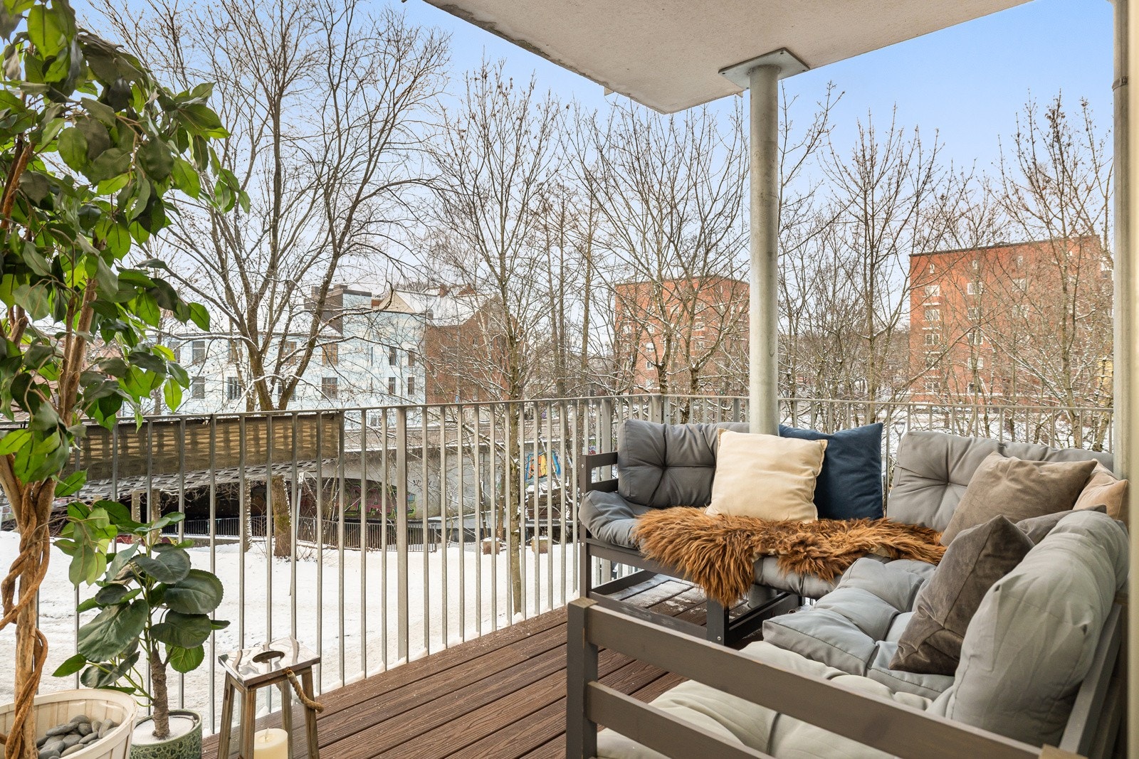 Beliggenheten mot sydvest sørger for gode solforhold. Galleribilde