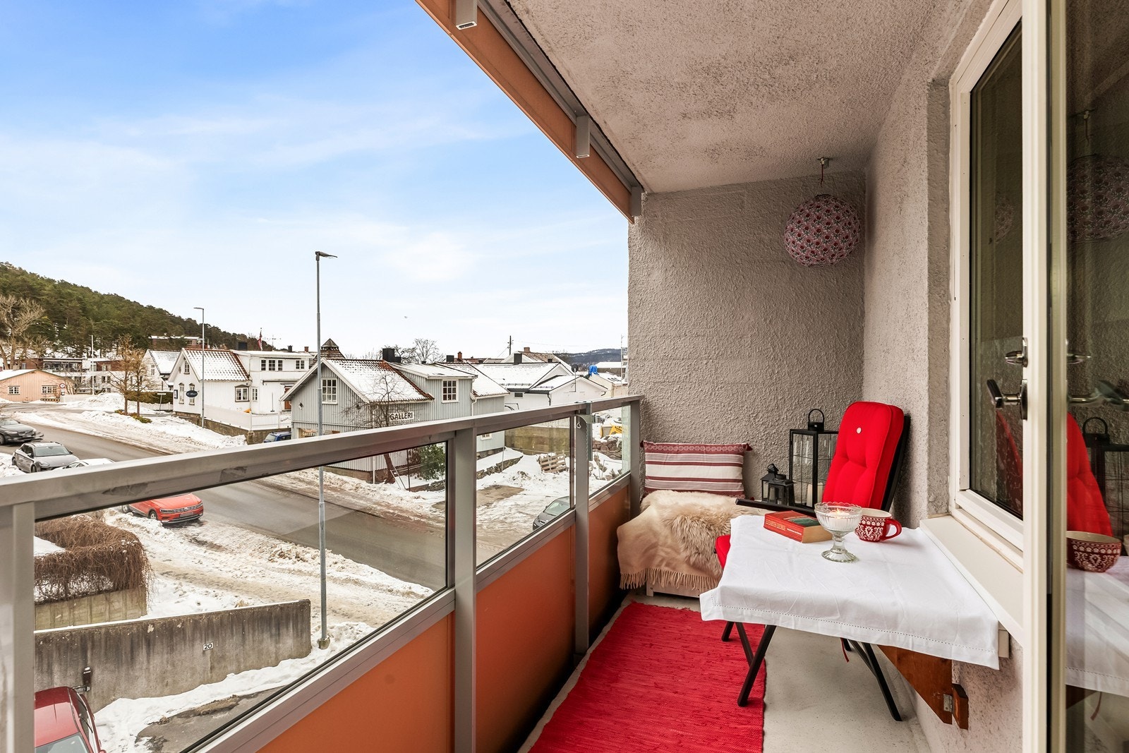 Dette er en sentrumsnær leilighet i 3. etasje. Foto av FOTOetcetera AS. Galleribilde