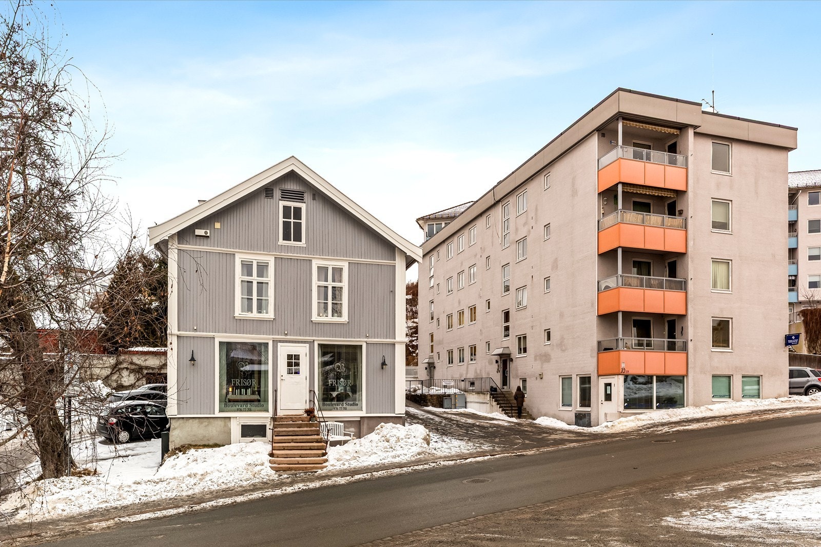 Eiendommen tilhører boligaksjeselskapet Lindtruppen AS, som består av 47 enheter. Galleribilde