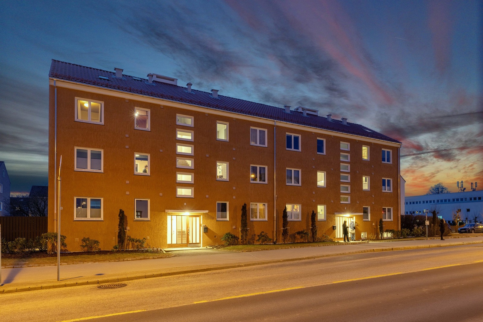 Boligene i Misjonsmarka har en historisk og spennende arkitektur. Bussholdeplassen er rett utenfor døren + man kan gå til sentrum på 18 min. Galleribilde