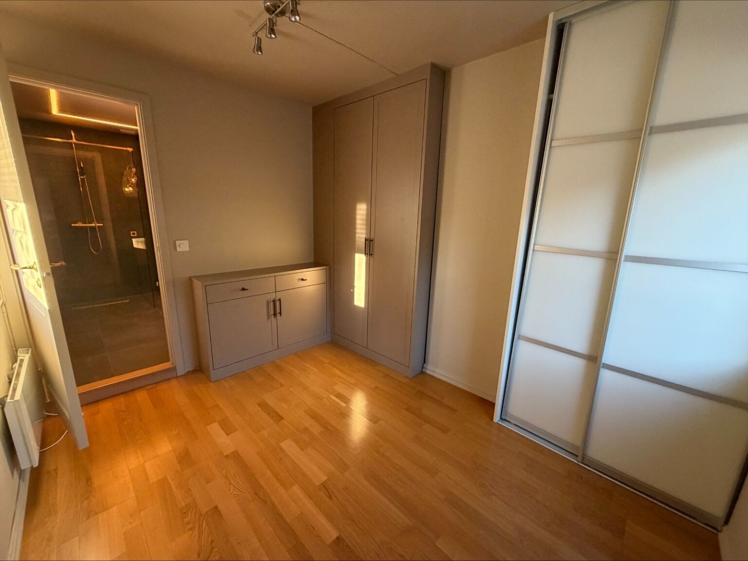 Soverom 3 med direkte inngang til bad Galleribilde