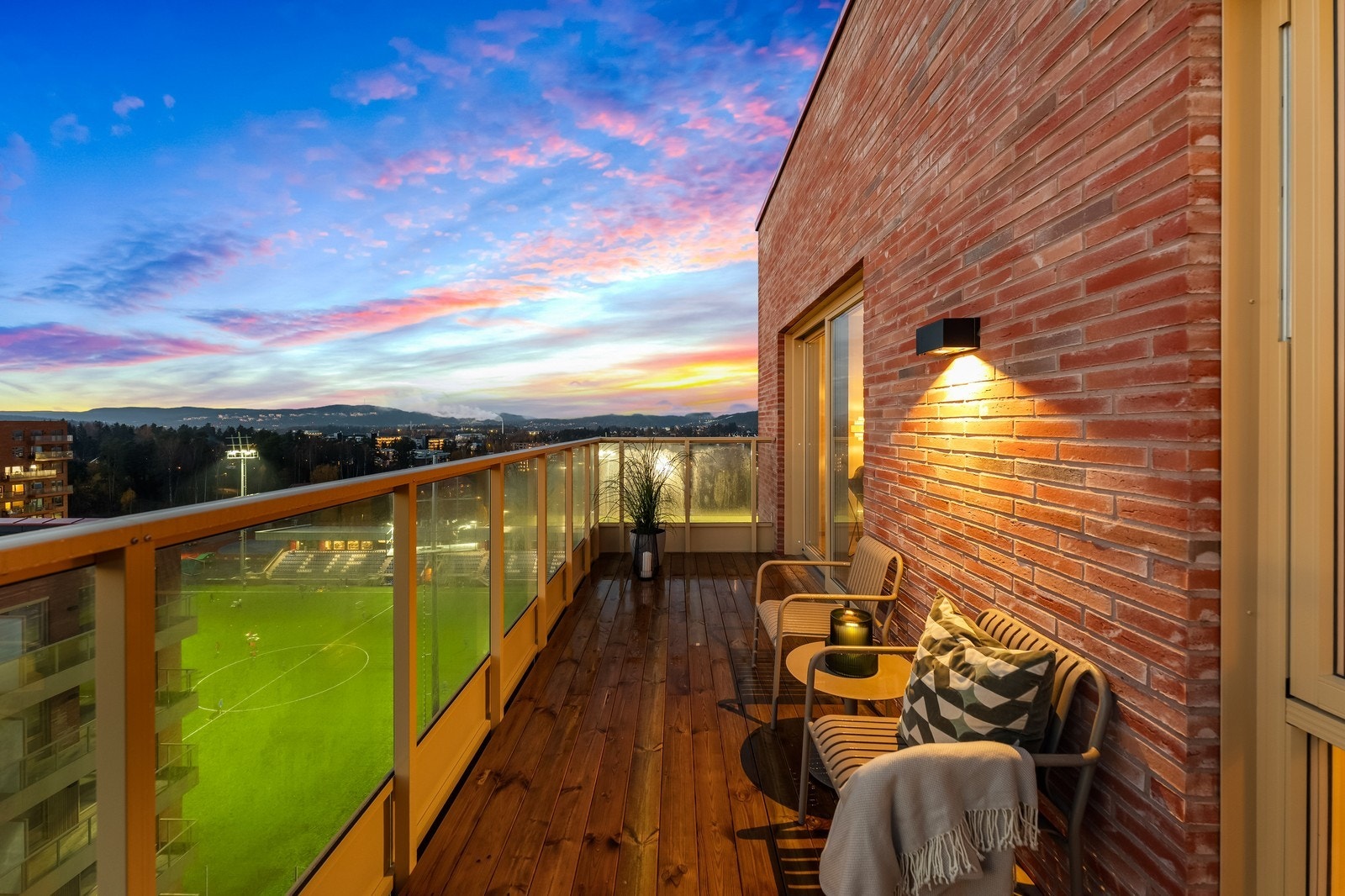 Leilighetene ligger høyt og fritt uten sjenerede innsyn. Galleribilde