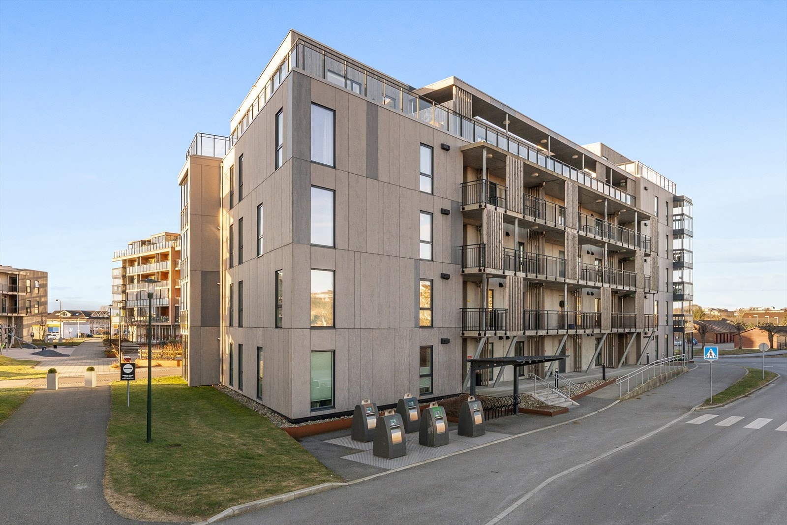 Gode kollektiv muligheter som tar deg til Stavanger, Tananger, Forus og Sandnes. Galleribilde